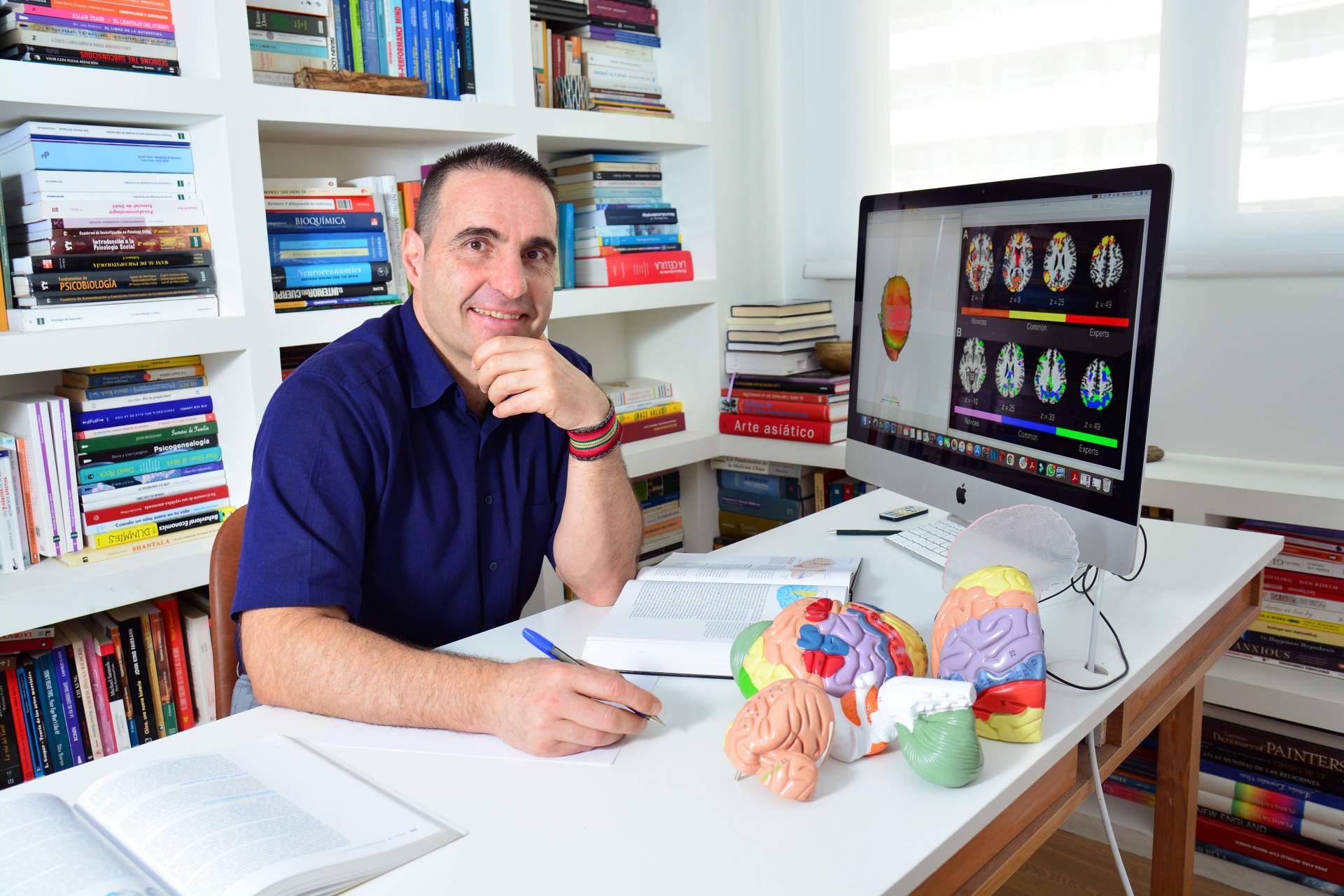 El programa Ciencia de la Felicidad de Jose Sánchez ofrece servicios para mejorar el bienestar y el desarrollo personal