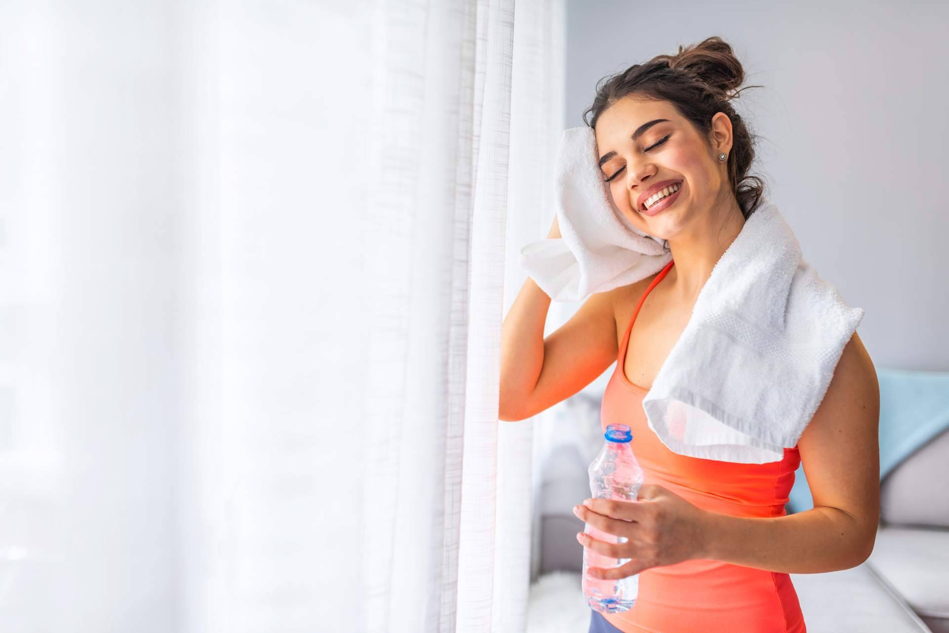 Cuidarse en casa haciendo ejercicio es posible gracias a Bailonga Fitness