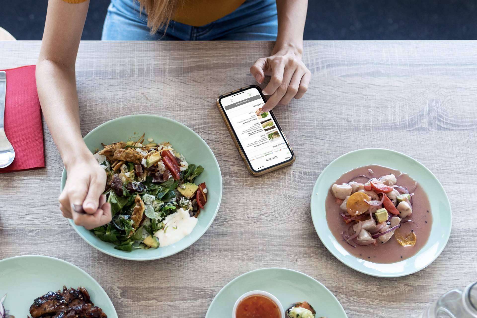 Pedir con el móvil dentro del restaurante, la nueva tendencia en hostelería que llega de la mano de Order In