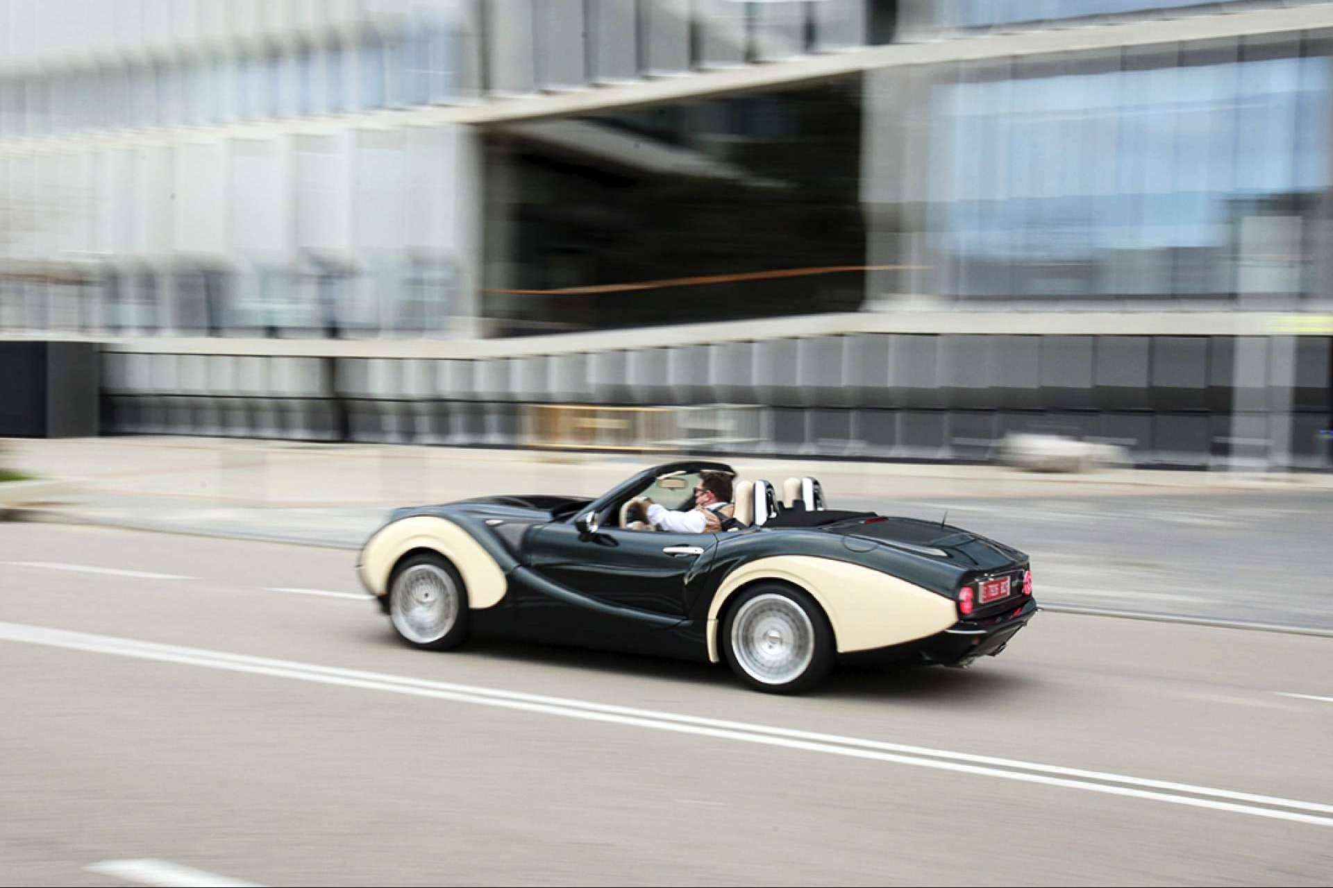 La tendencia del alquiler de coches retro para eventos corporativos