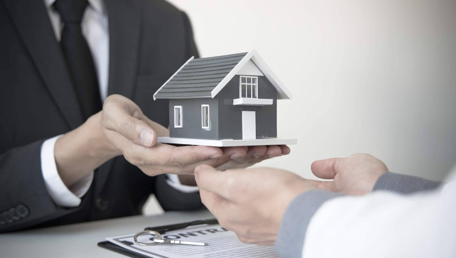 Realizar inversiones inmobiliarias en Zaragoza con el asesoramiento de Corins Homes