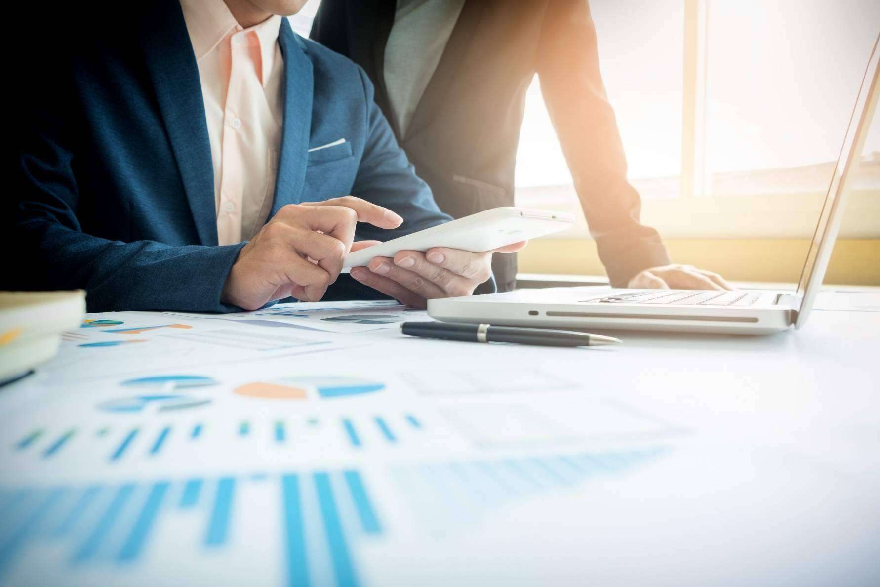 Conseguir financiación del circulante para una empresa con la asesoría de The Lion Brokers