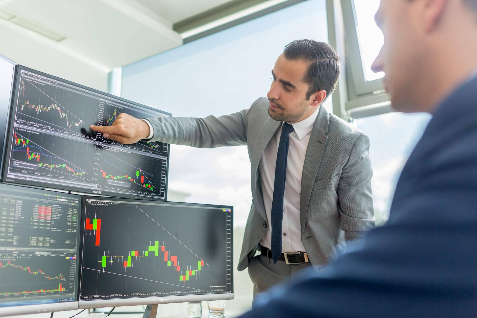 ¿Cuáles son los indicadores del trading algorítmico que ofrece Área de Inversión?