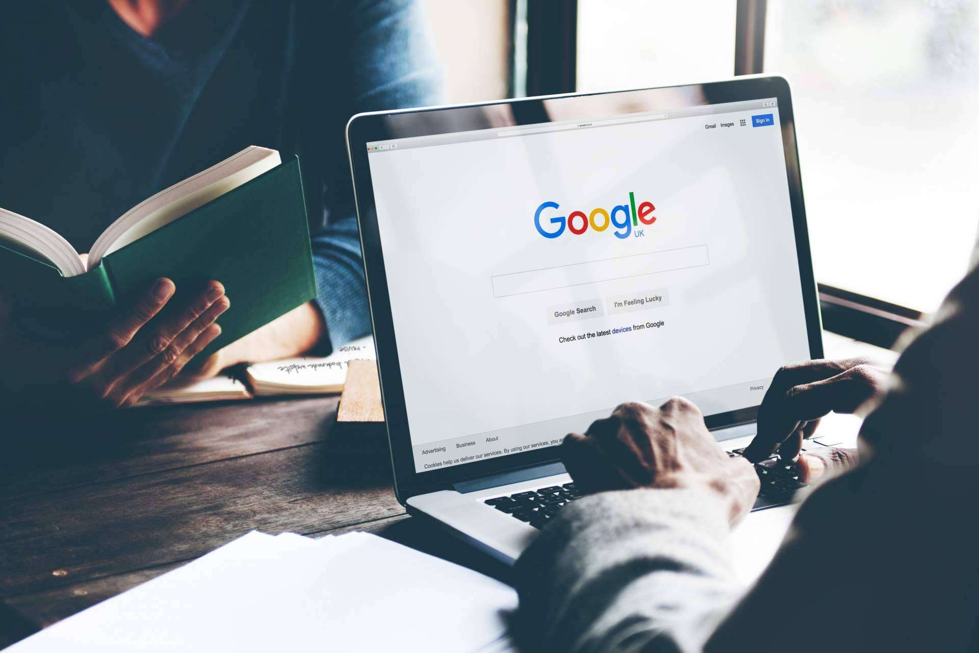 El posicionamiento web es imprescindible para que una empresa tenga presencia en internet, por Biomarketum