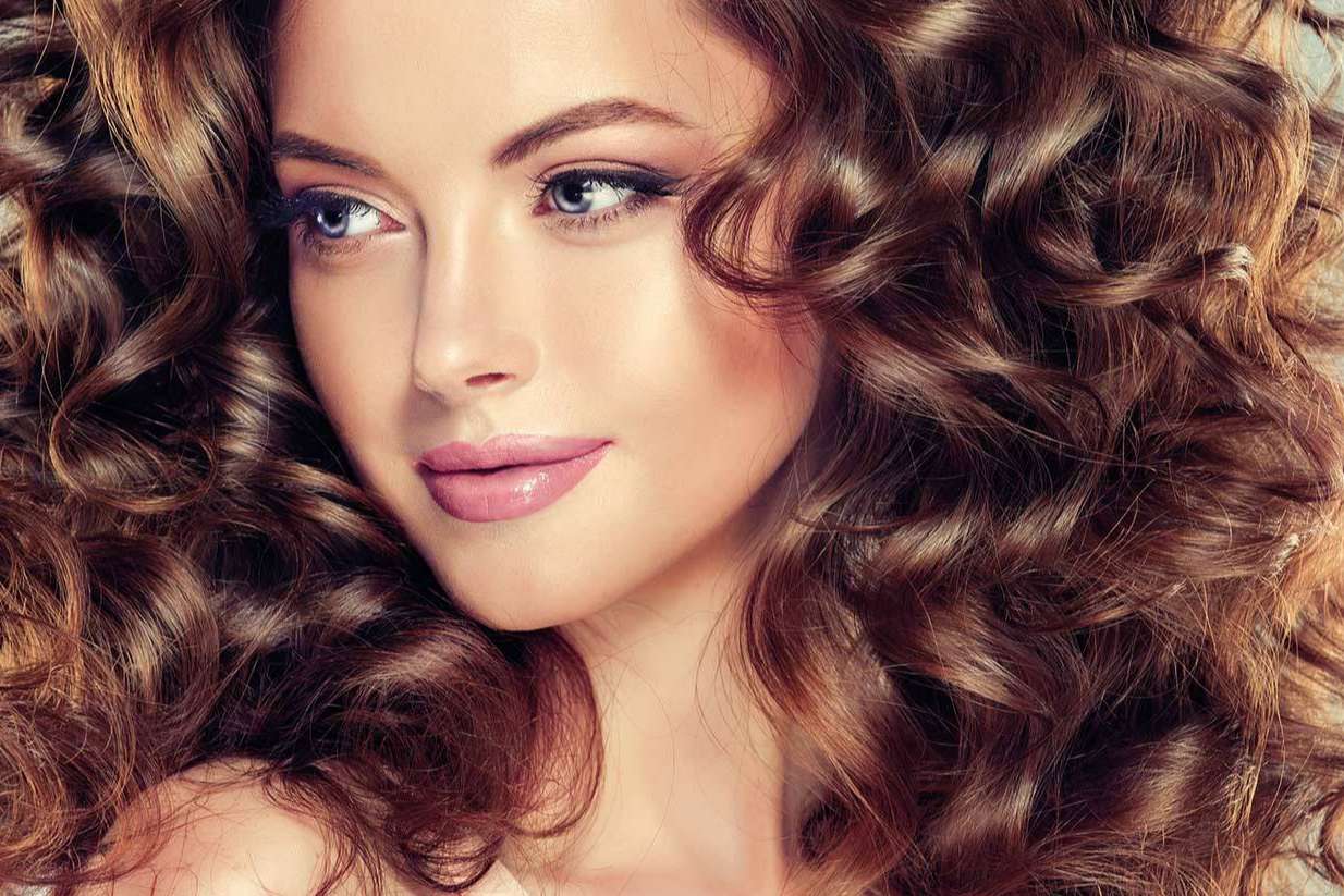 ¿Cuáles son los productos de Toni & Guy para dar volumen y soltura al cabello?