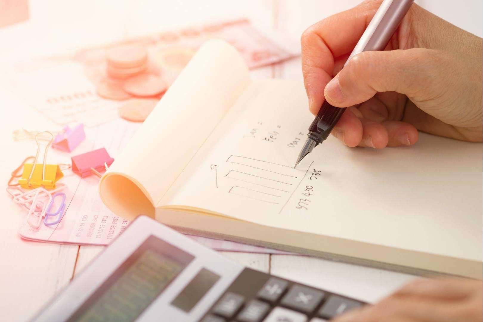 ¿En qué consiste el índice de salud financiera y por qué es importante calcularlo?