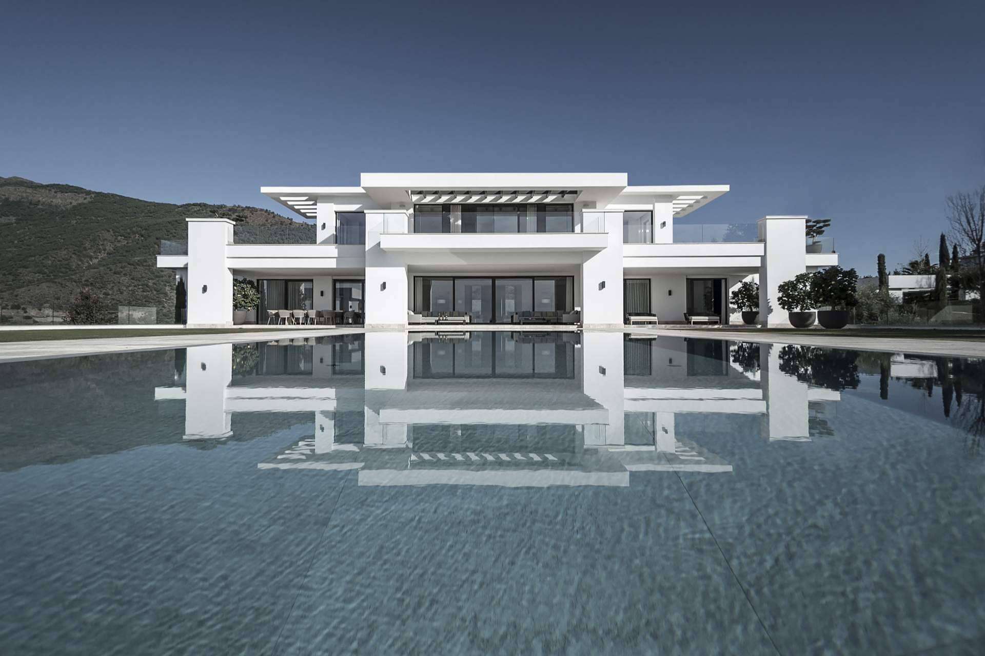 ARK Architects se encarga del diseño de villas con arquitectura de alto nivel