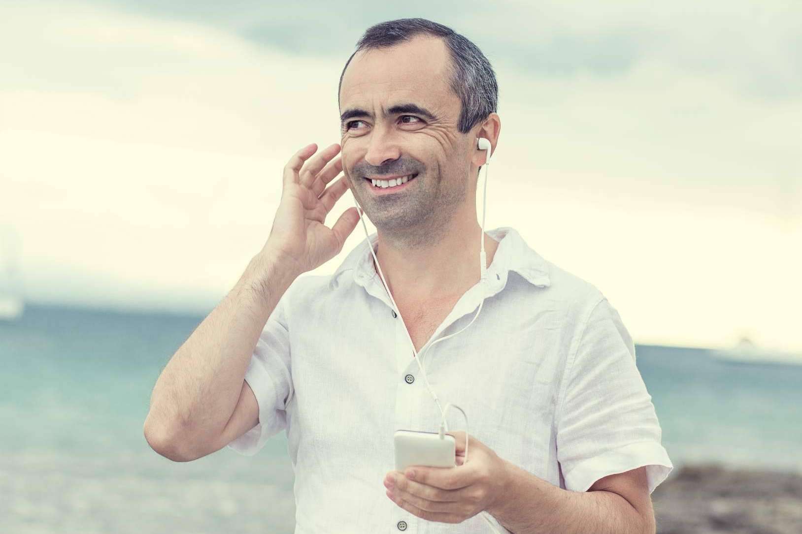 ¿Dónde encontrar una radio que sea una herramienta para personas que necesitan apoyo emocional?, por Hellinger Radio HD