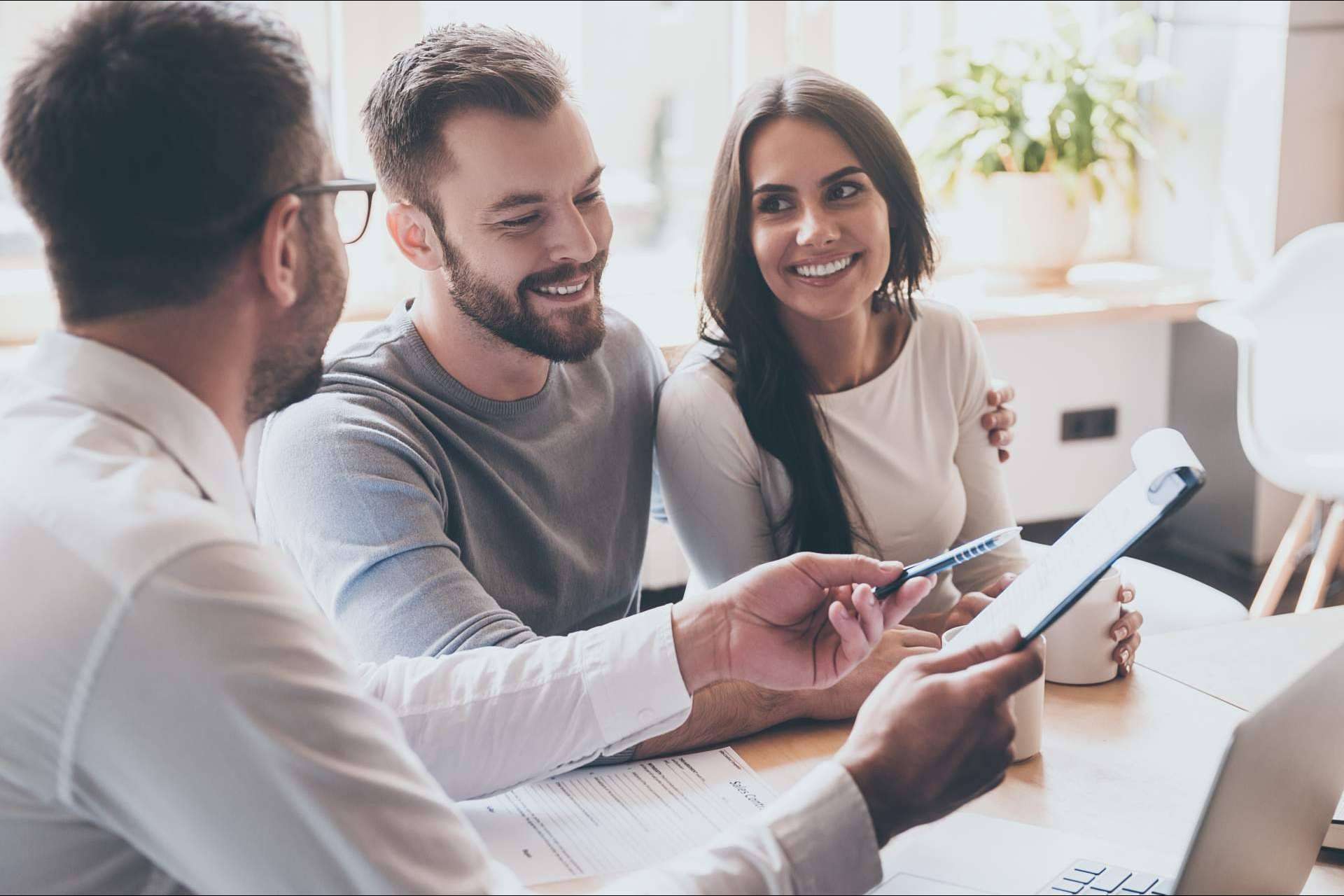 La compañía Inmocat facilita la venta de grandes inmuebles mediante su cartera de inversores inmobiliarios