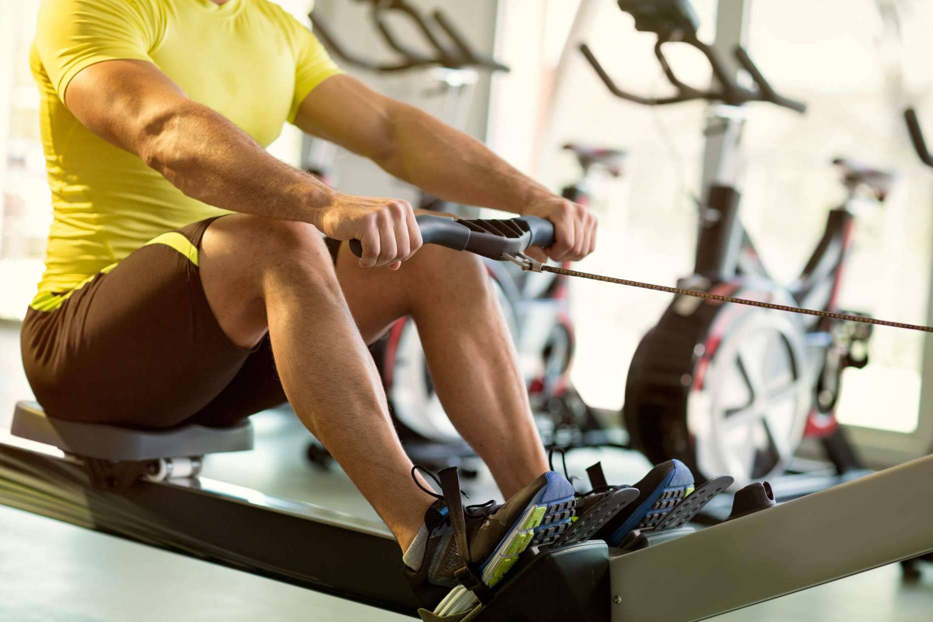 TopEntreno, ¿Cuáles son los beneficios de entrenar con máquina de remo?