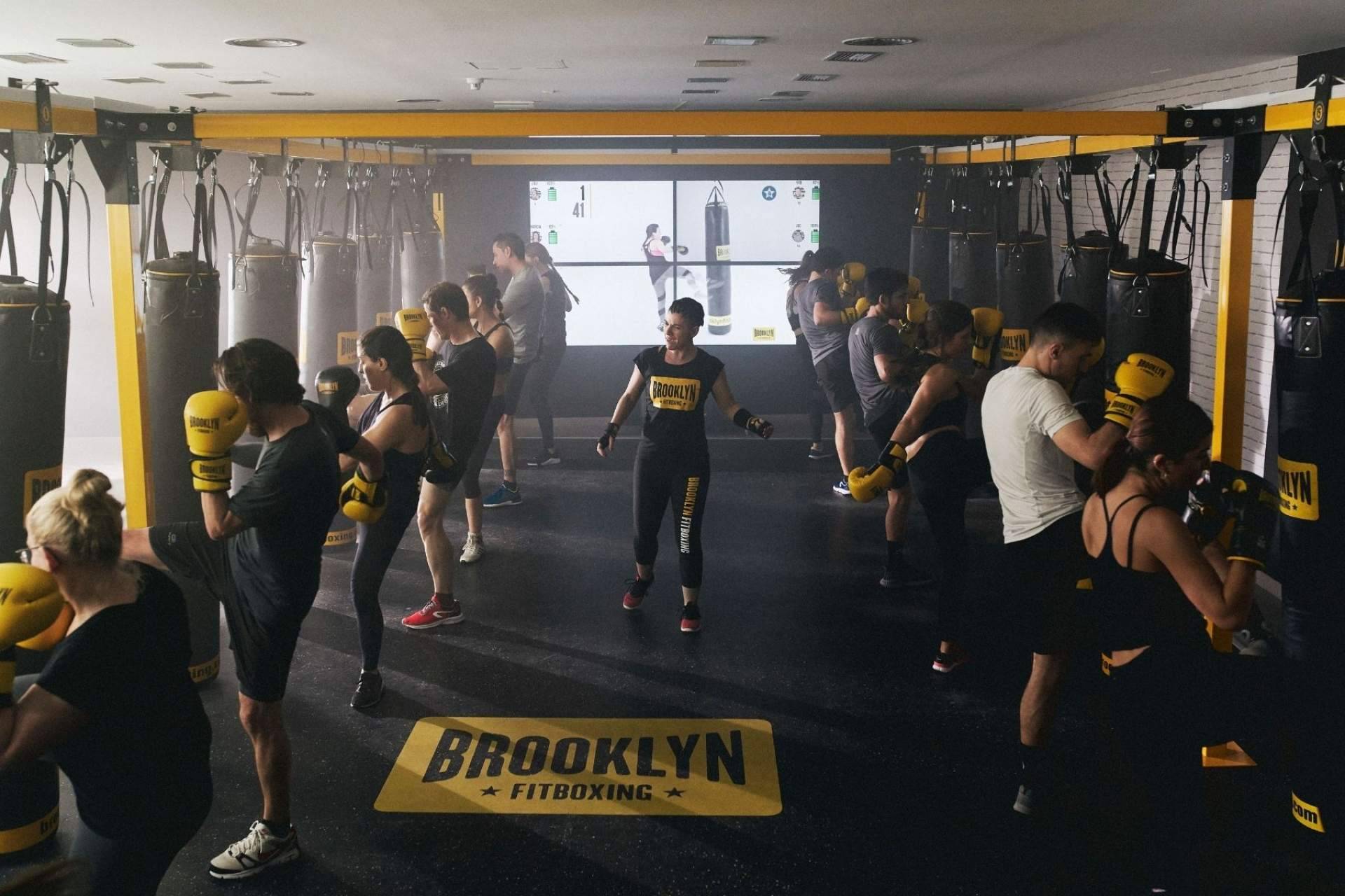 El gimnasio Brooklyn Fitboxing ofrece cardio hiit en Málaga para quemar grasa y mejorar la resistencia
