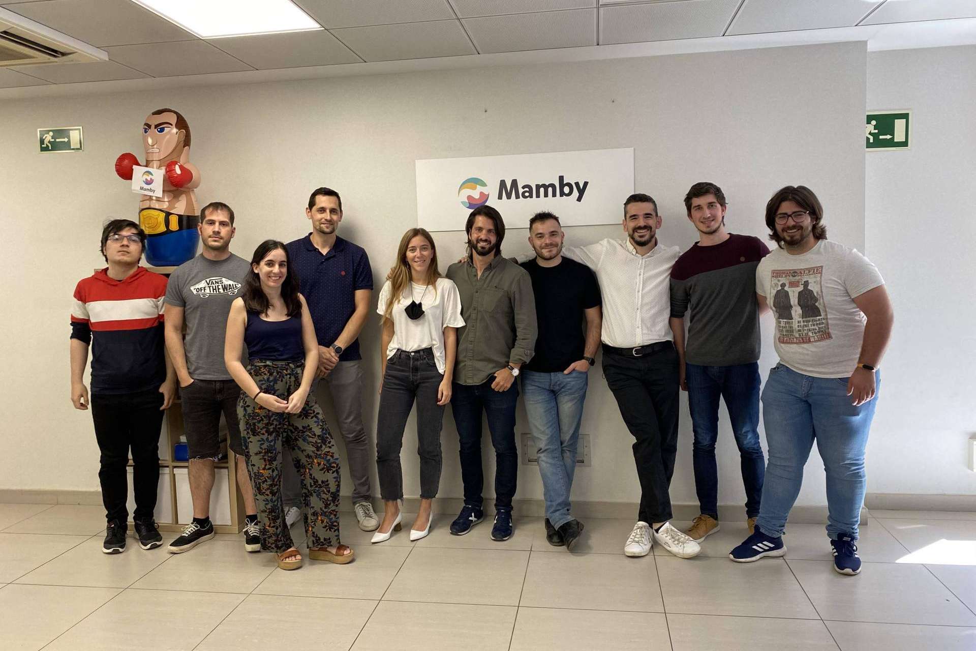El éxito de la red social española Mamby que se adapta a los gustos de los usuarios y recompensa su creatividad