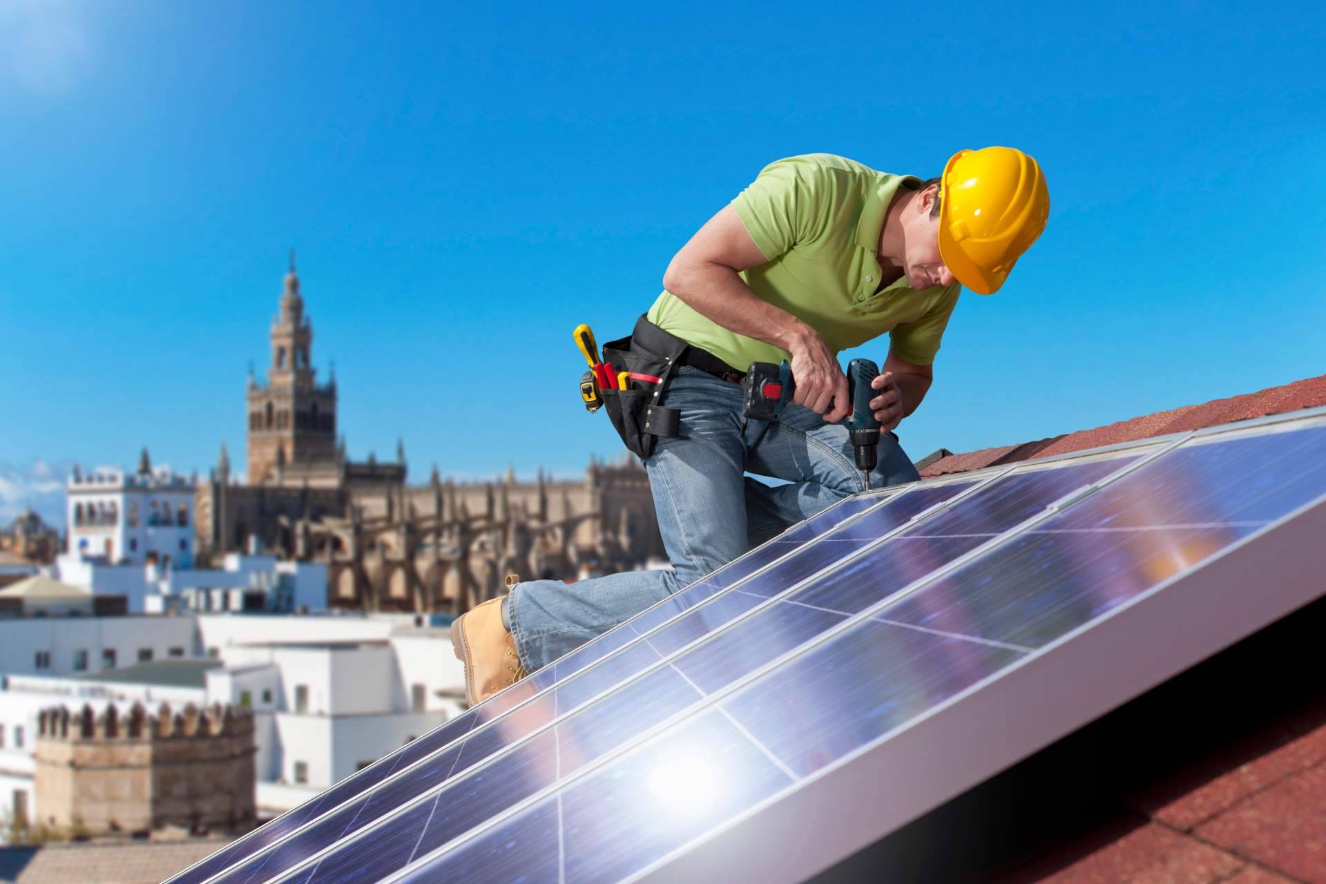 CRM para autoconsumo solar, la comunicación de los comerciales y el backend especializado en proyectos de placas solares