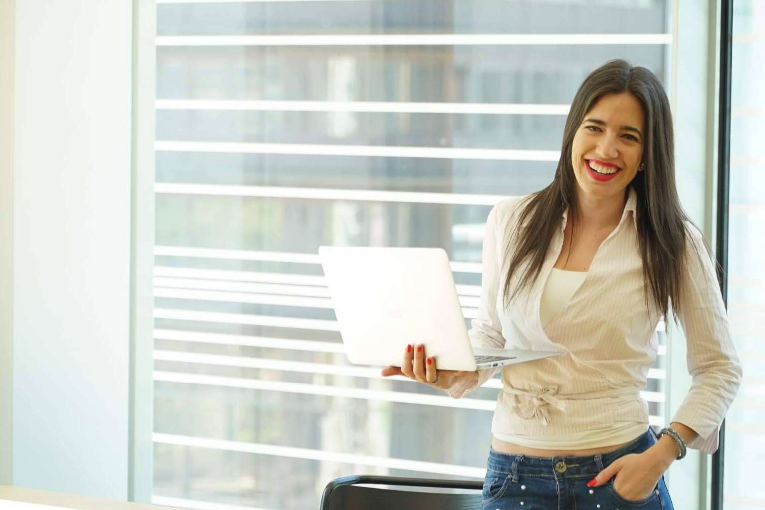 El Máster Lanza tu Negocio ha impulsado a miles de personas emprendedoras a lanzar su negocio de éxito y vivir de su pasión, por Marta García