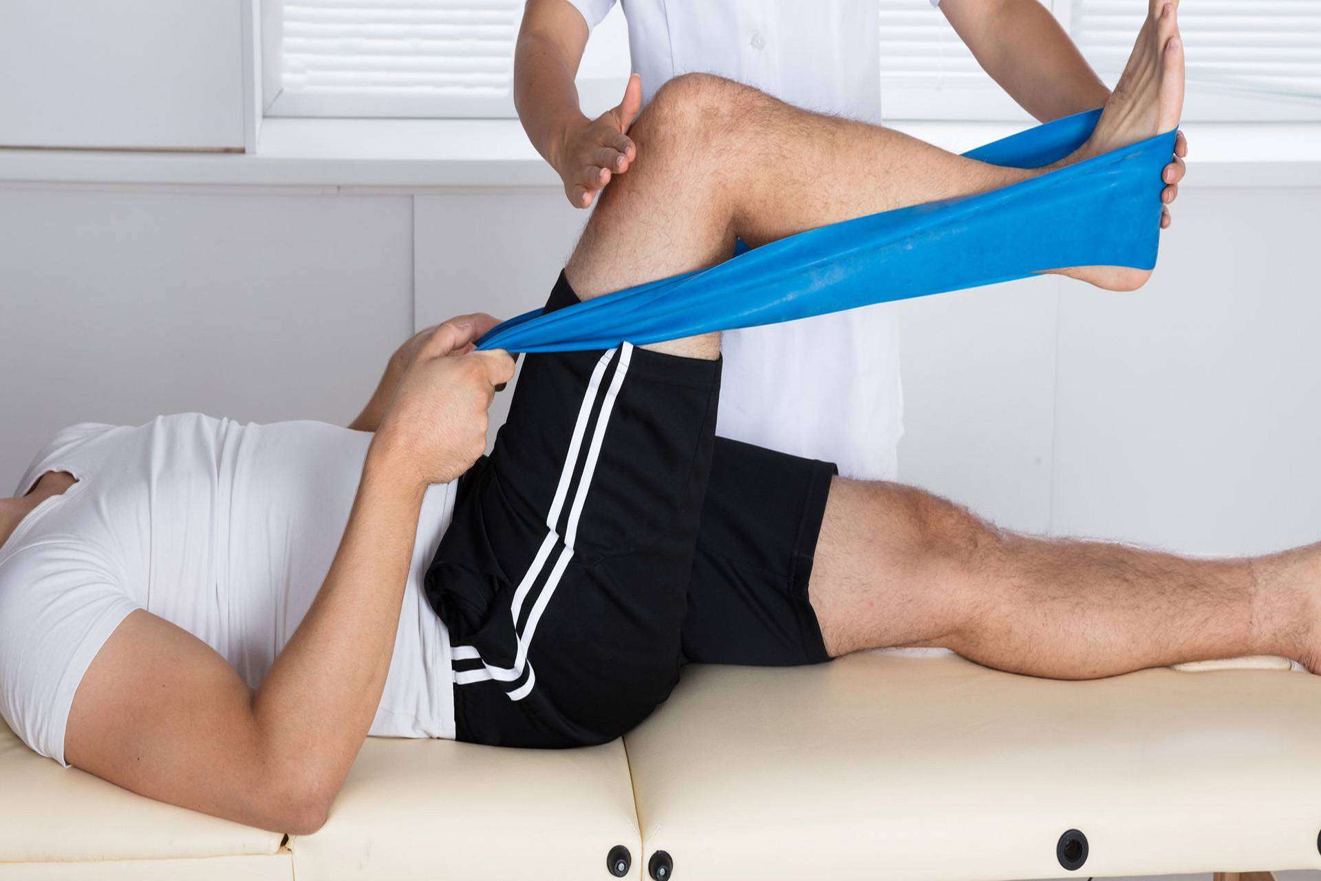 La fisioterapia, motor del bienestar, según FisioClinics