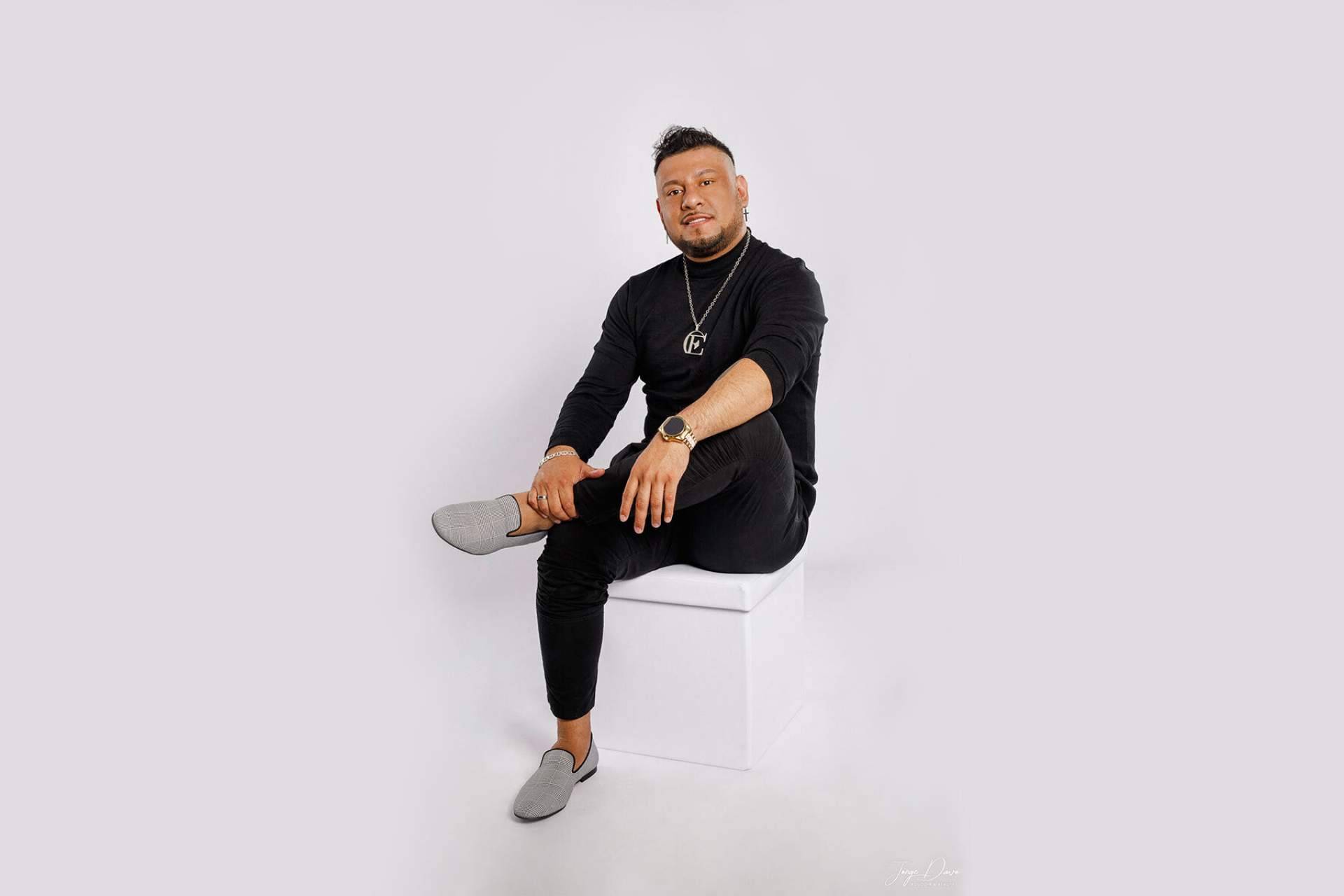La trayectoria profesional de Carlos Espinosa, creador del estilo de la bachata fusión