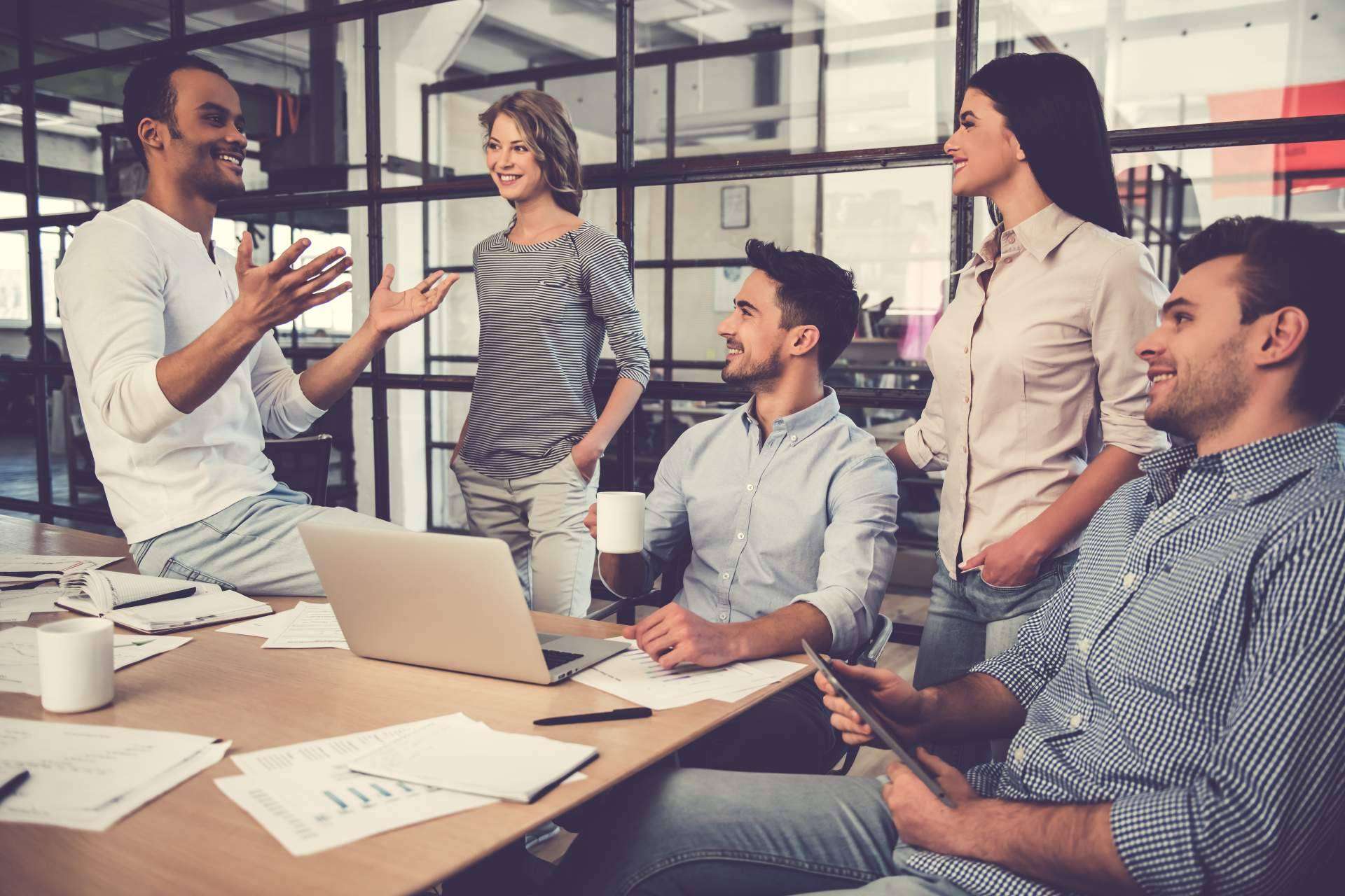 ¿Por qué contratar a un equipo de paid media como ADMK Team antes que a una agencia de performance?