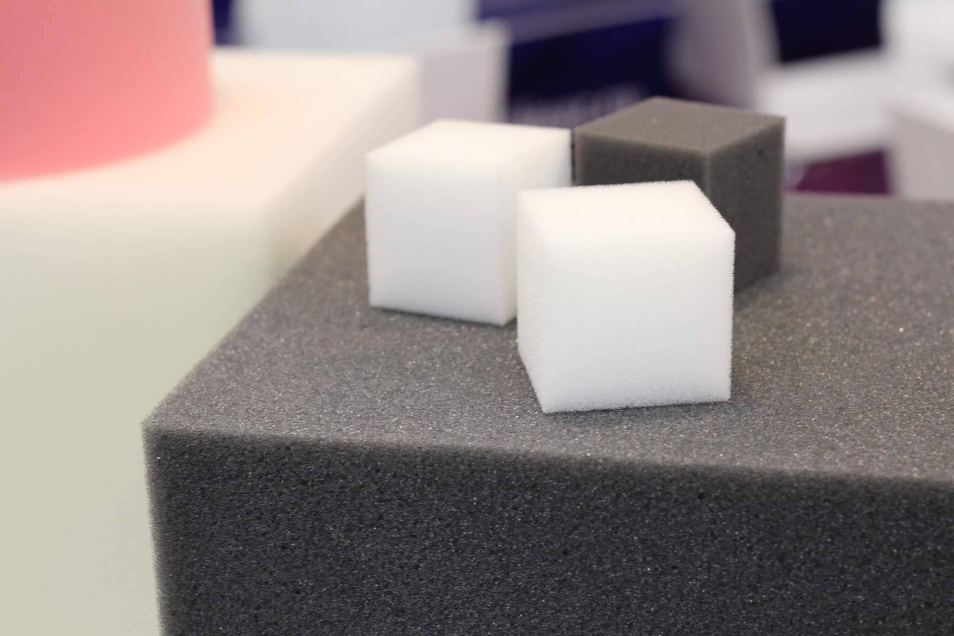 La empresa Espuma a Medida ofrece tapizados creados con una base de espuma a medida