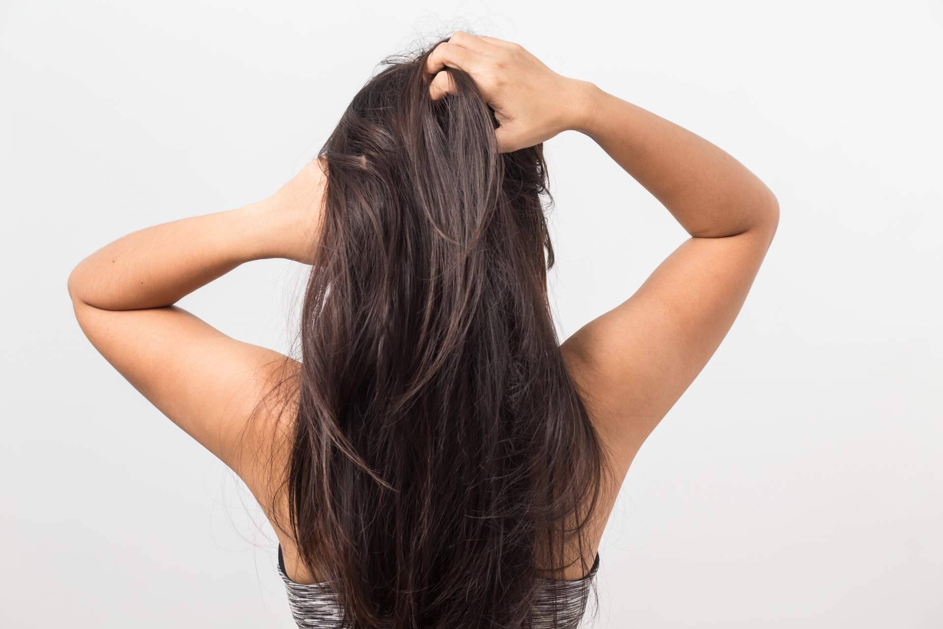 Solución MHS-Mesohair de DSD de Luxe evita la caída del cabello y fortalece los folículos