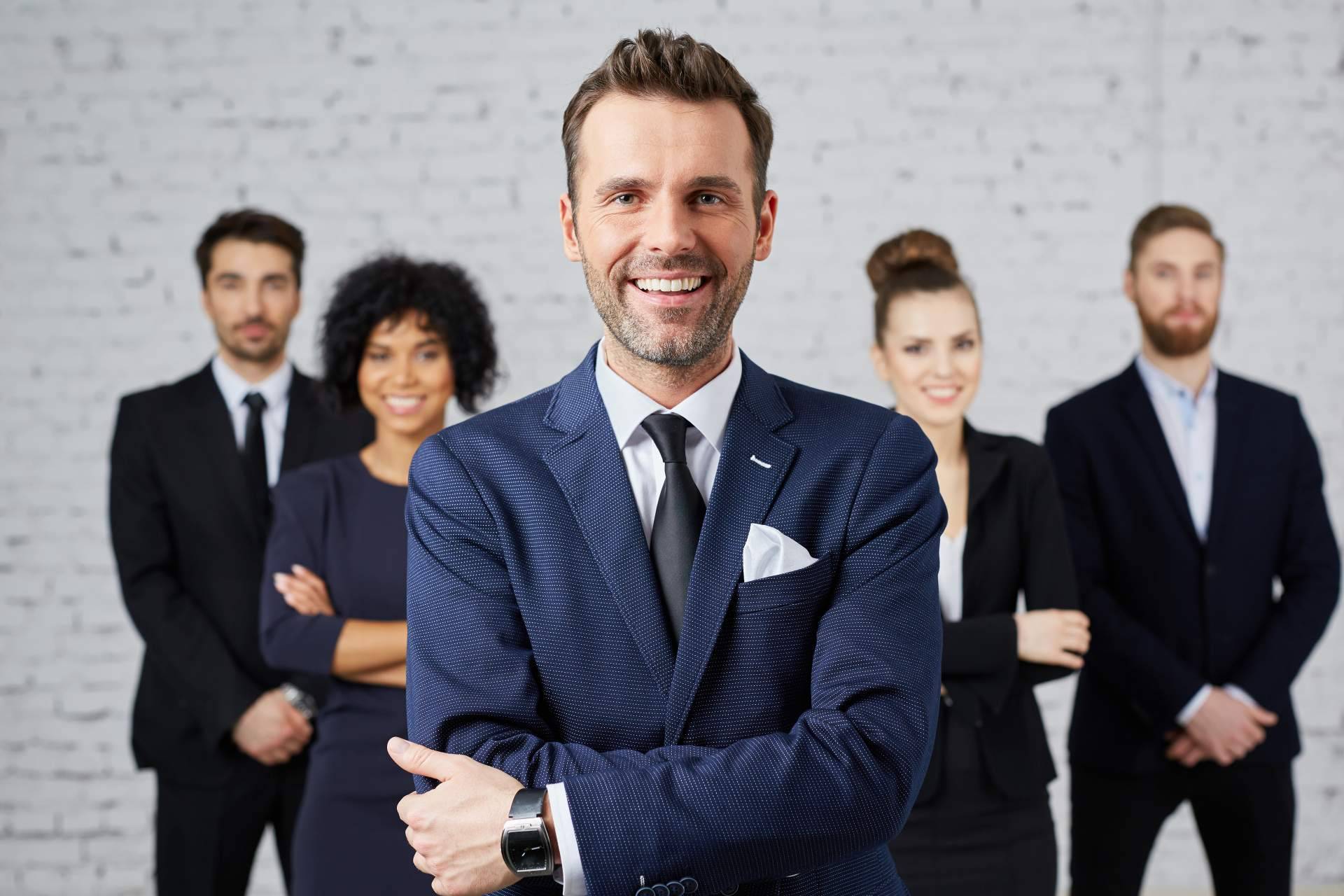 ¿Por qué es importante el curso de liderazgo remoto ofrecido por Valuexperience?