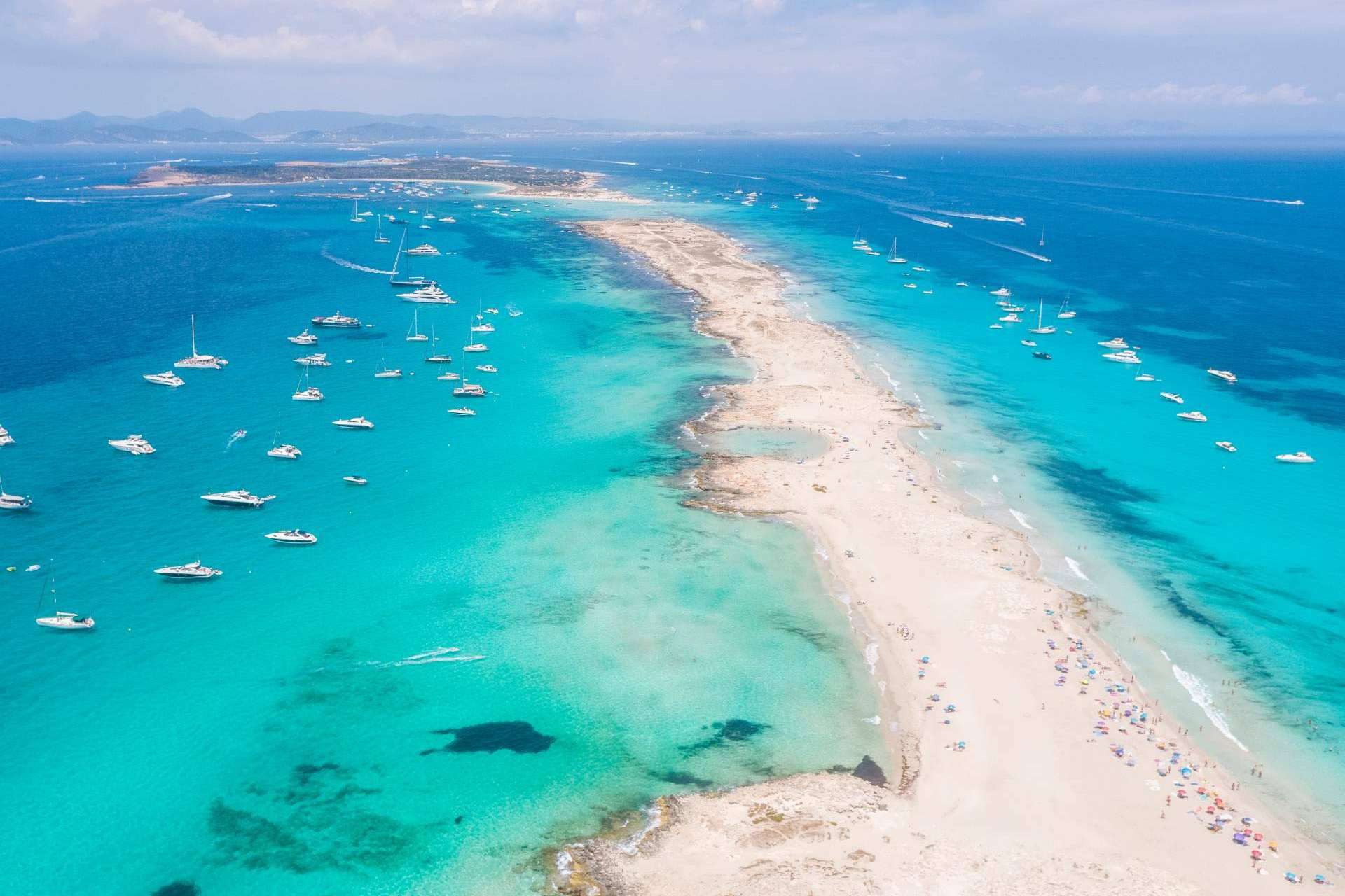 Adelantarse al buen tiempo, el alquiler de barcos para celebraciones en Ibiza y Formentera
