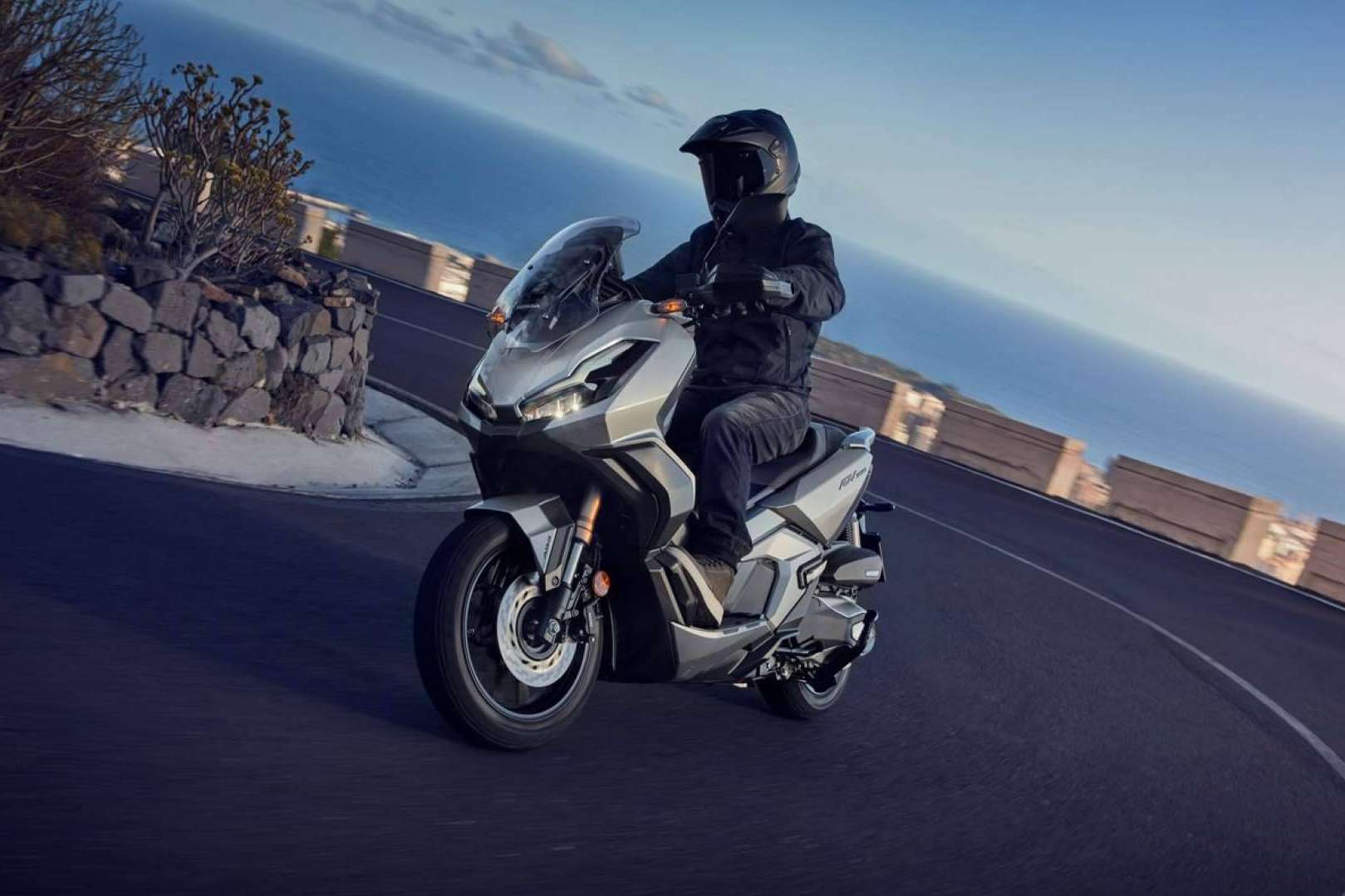 Pruebas de Motos presenta las características de la nueva HONDA ADV 350 2022