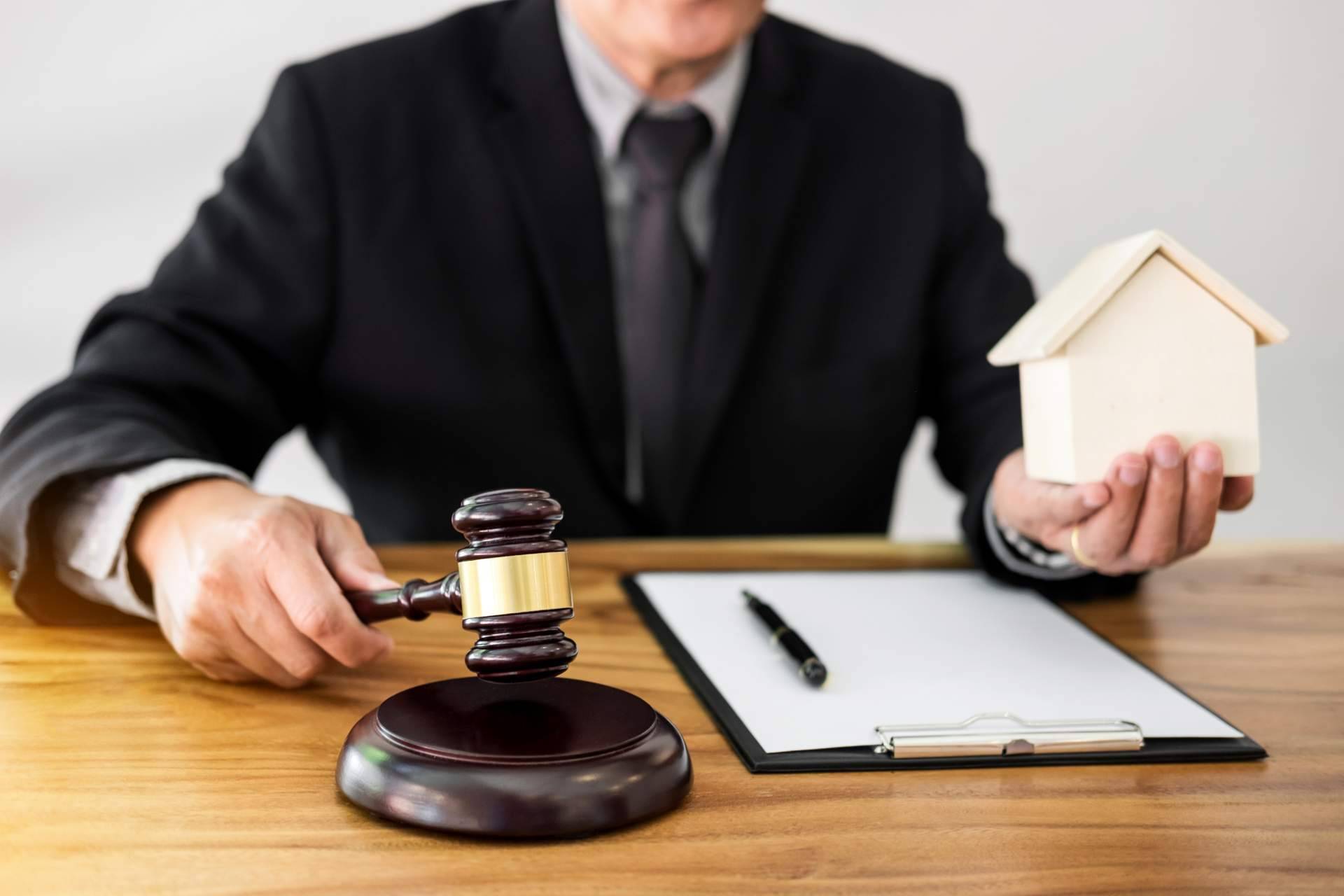 El asesoramiento de Hessler & Del Cuerpo a propietarios de inmuebles en España sobre las diferentes opciones disponibles para transferir su propiedad y los impuestos que devengan