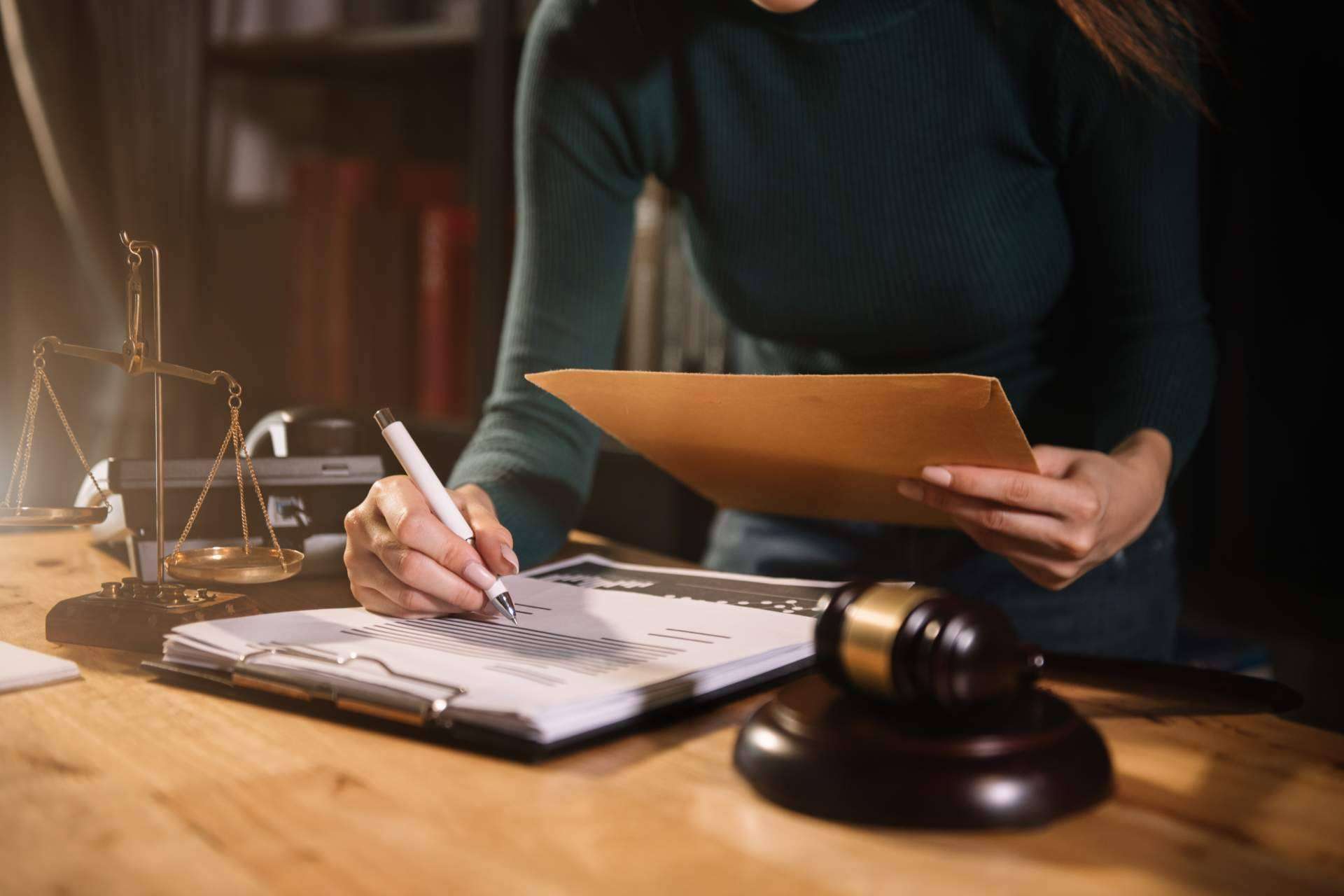 El despacho de abogados Tenerife, Villaquirán Abogados, ofrece las claves que se deben saber antes de aceptar la herencia
