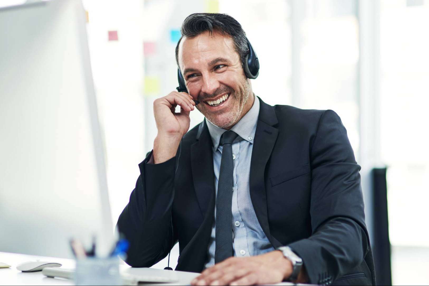 Inmohunter lanza 50 ofertas de empleo para seleccionar a más de 500 agentes inmobiliarios en España