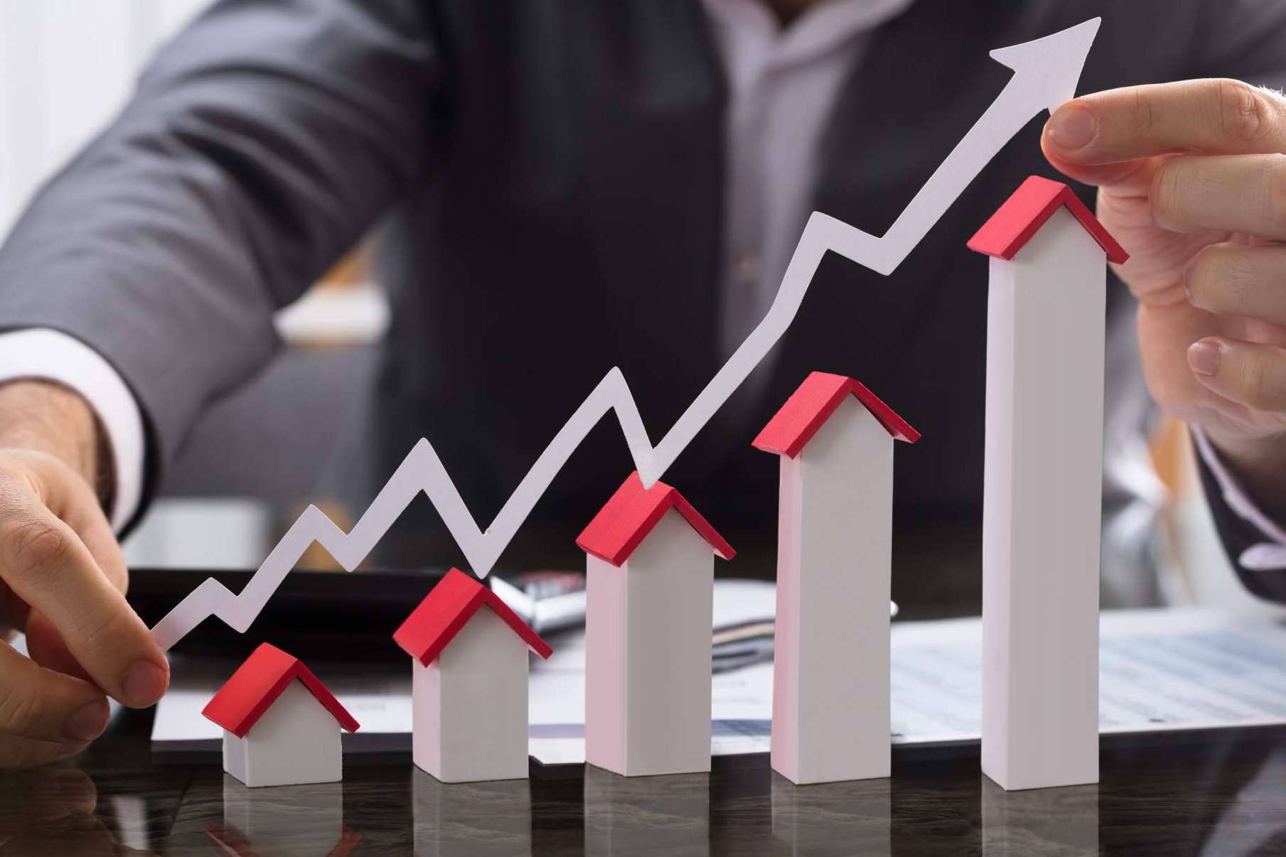 BancoDatos dispone de un completo y actualizado listado y base de datos de Ayuntamientos y Administradores de Fincas en España