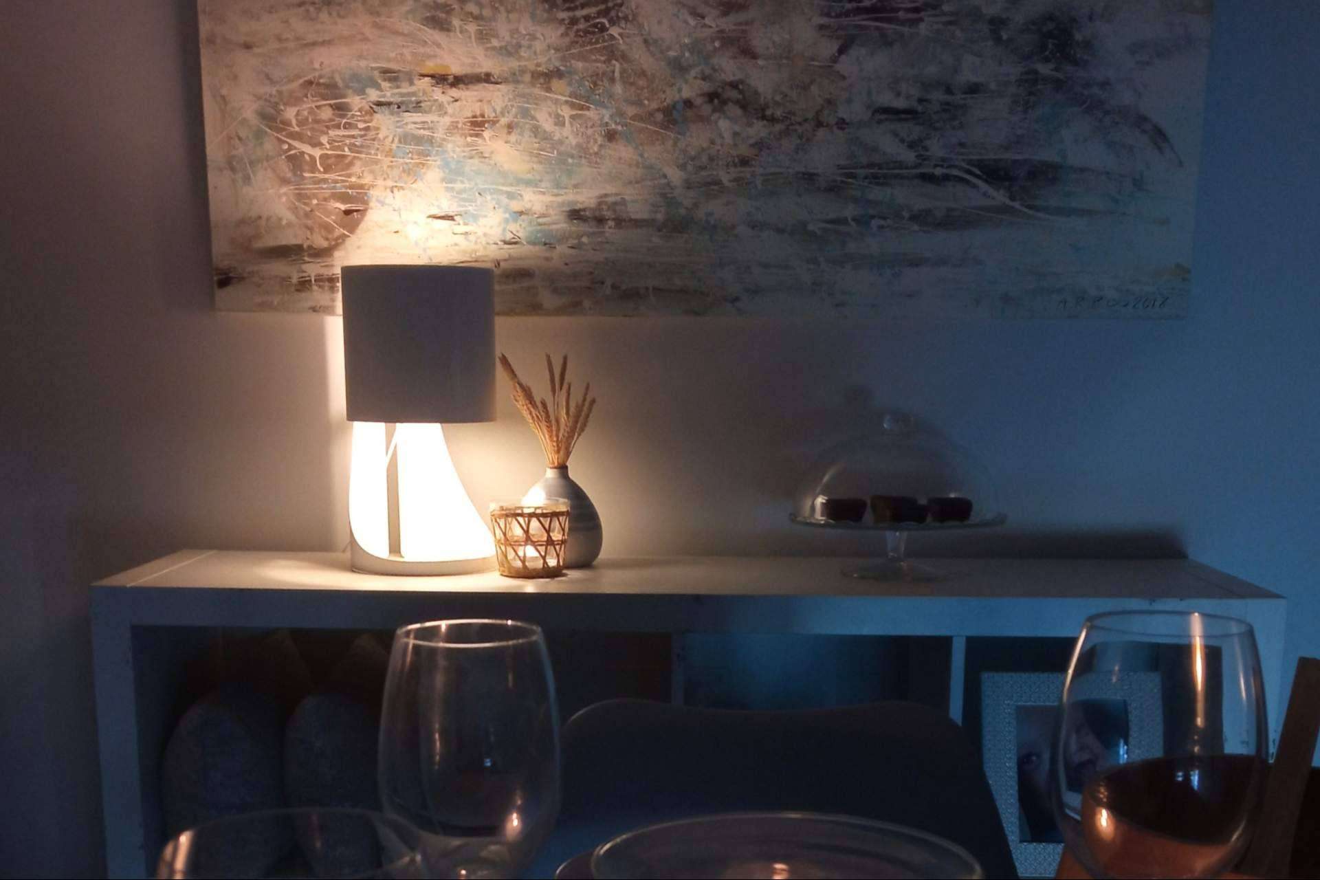 Falsa Escuadra, fabricación de lámparas en España y productos de iluminación artesanal minimalista
