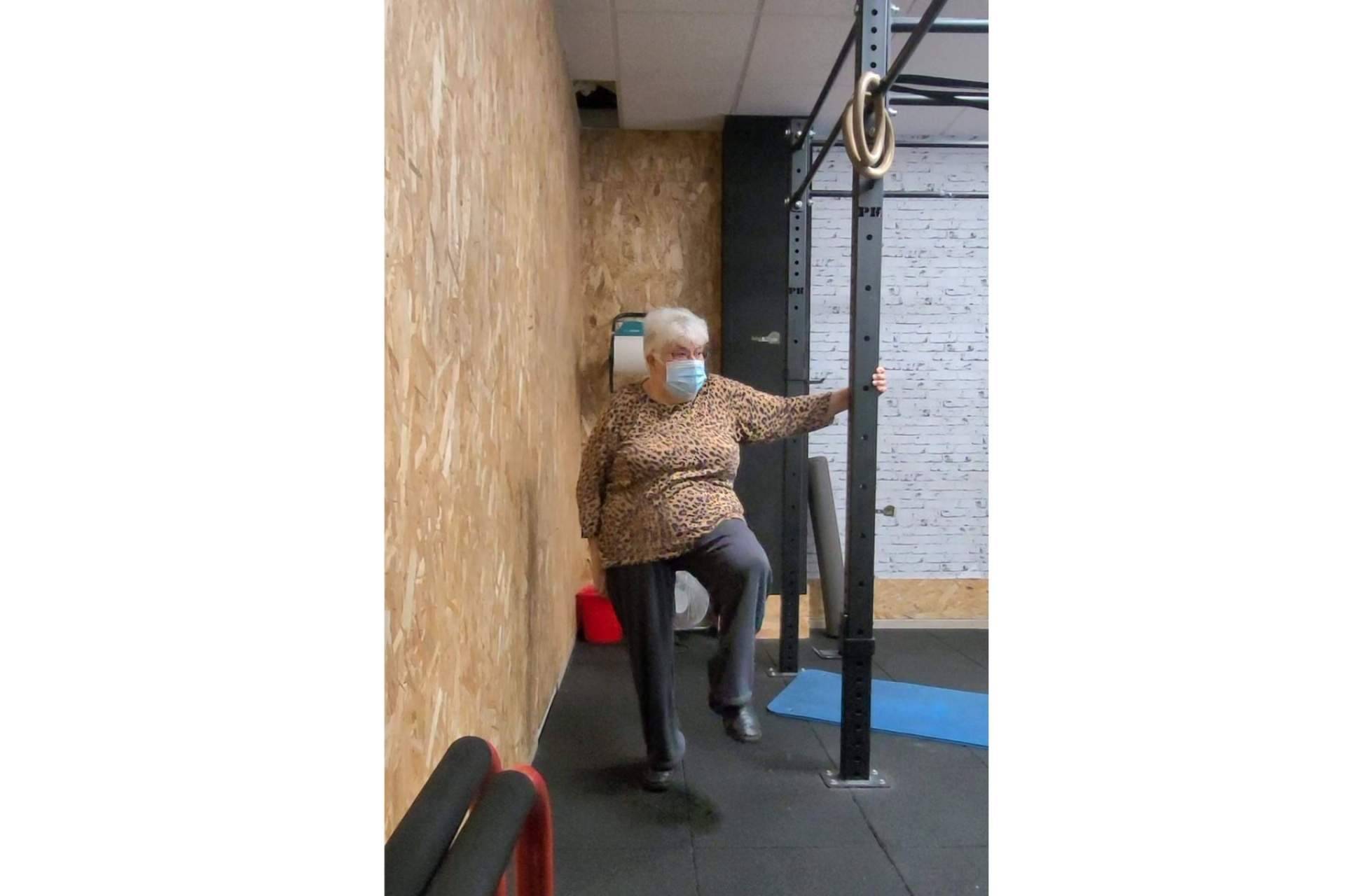 Entrenamiento fuerza en mujeres de más de 40 a través de Salud & Fitness