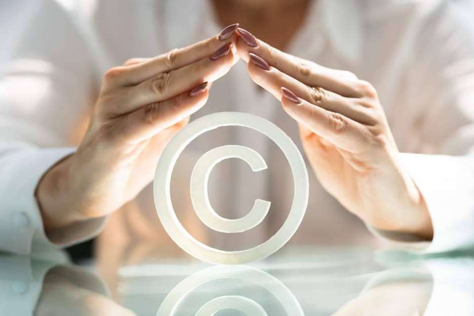 ¿Registrar una marca o un nombre comercial?, por iMarcas