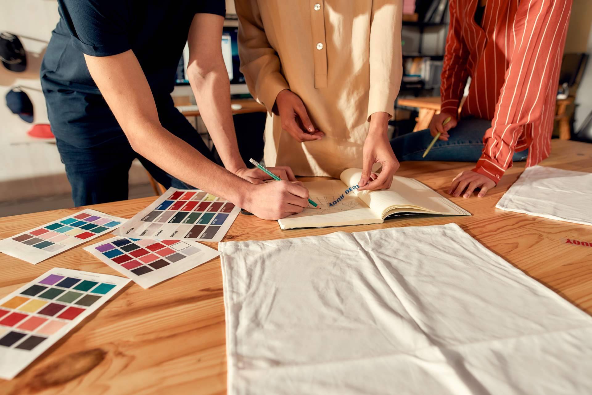 Ropa personalizada para empresas, de la mano de Srflyer