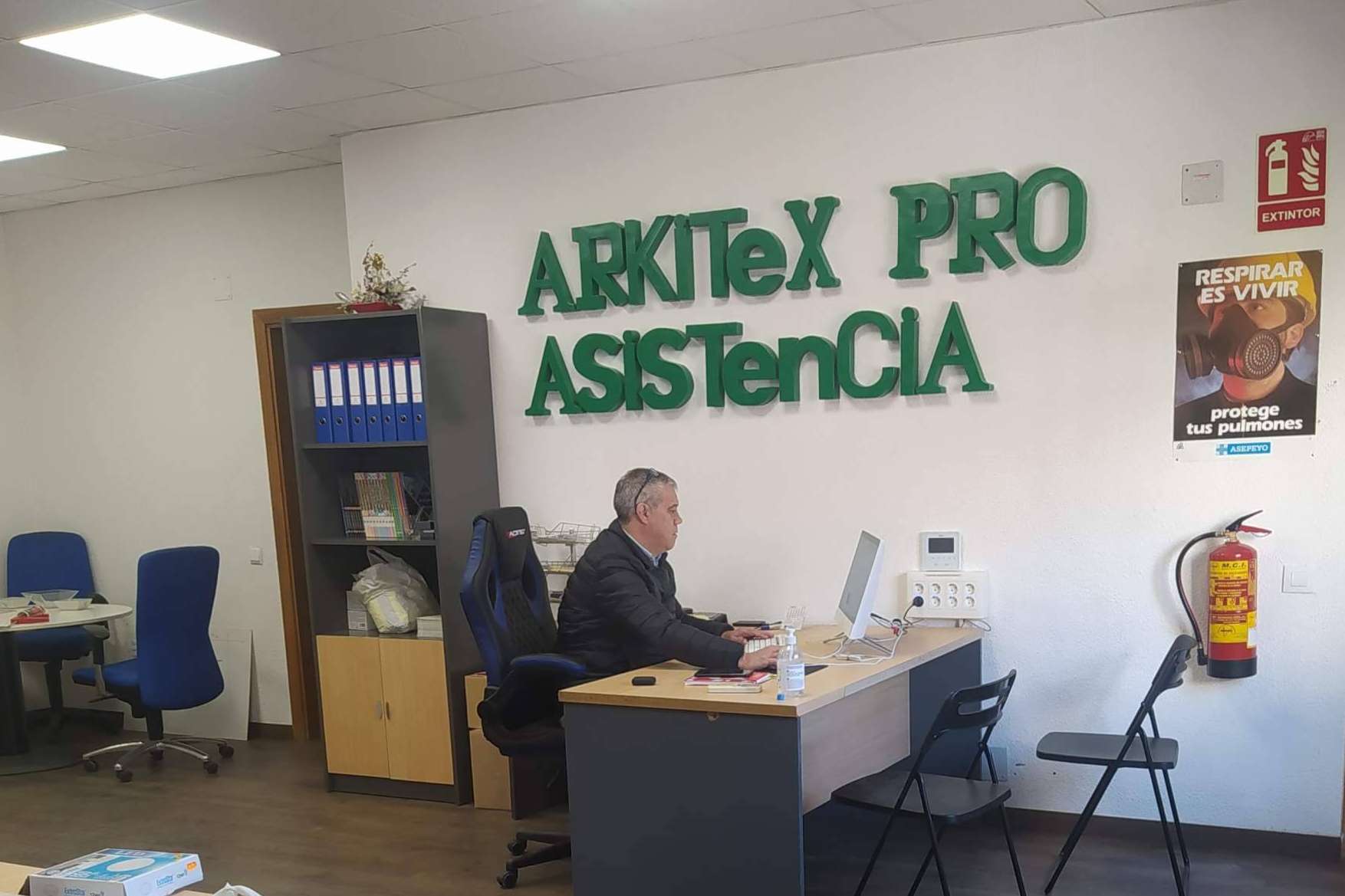 Rehabilitación de fachadas mediante sistema de Aislamiento Térmico Acústico con Arkitex Pro Asistencia