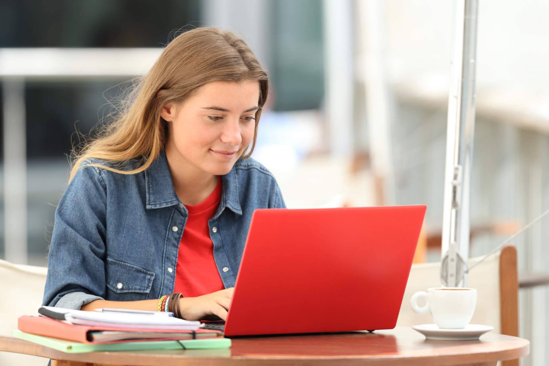 El equipo docente de Grado y Máster ayuda a realizar el TFM
