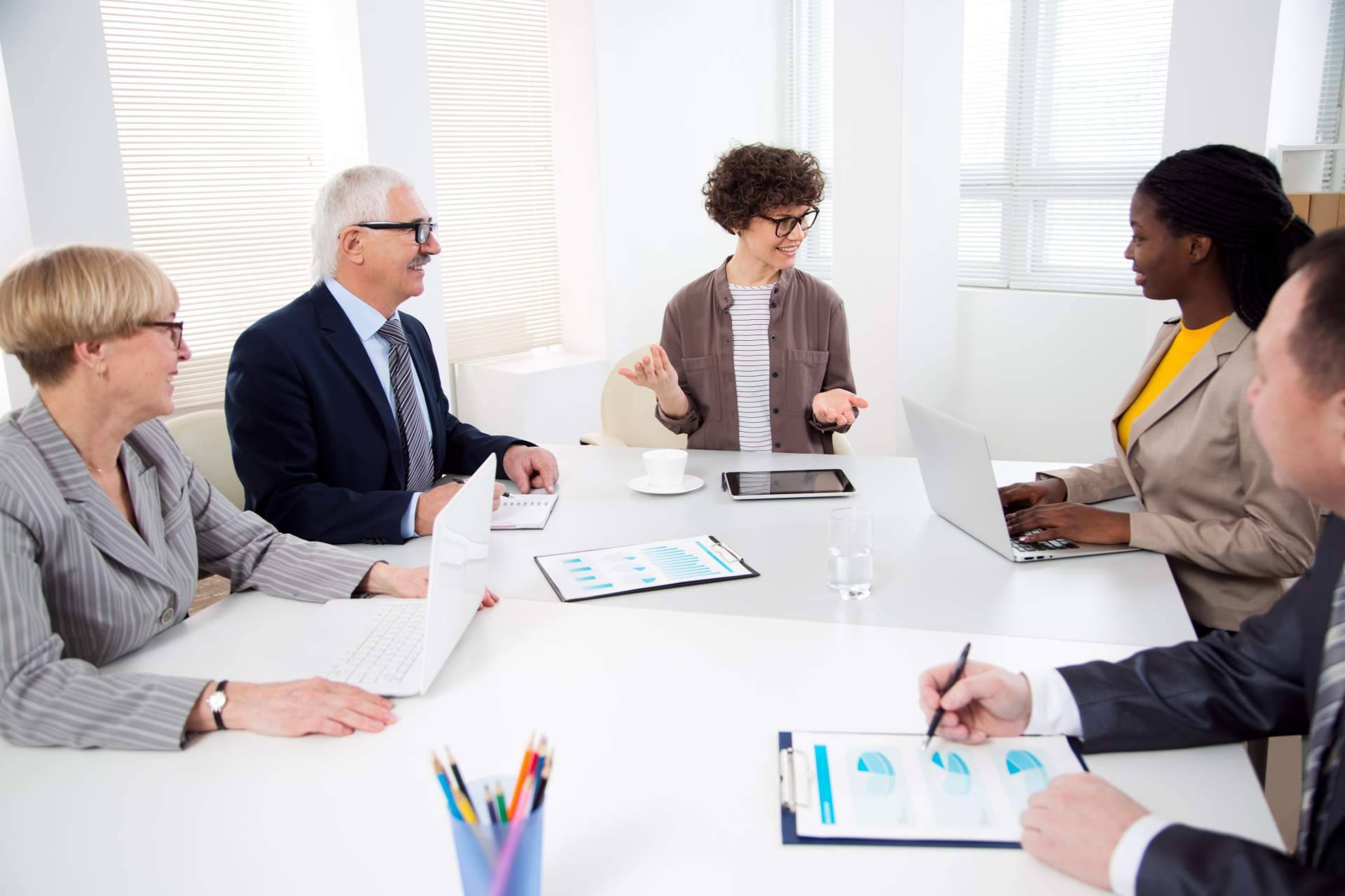Programas de upskilling y reskilling con Eskeel, Business School