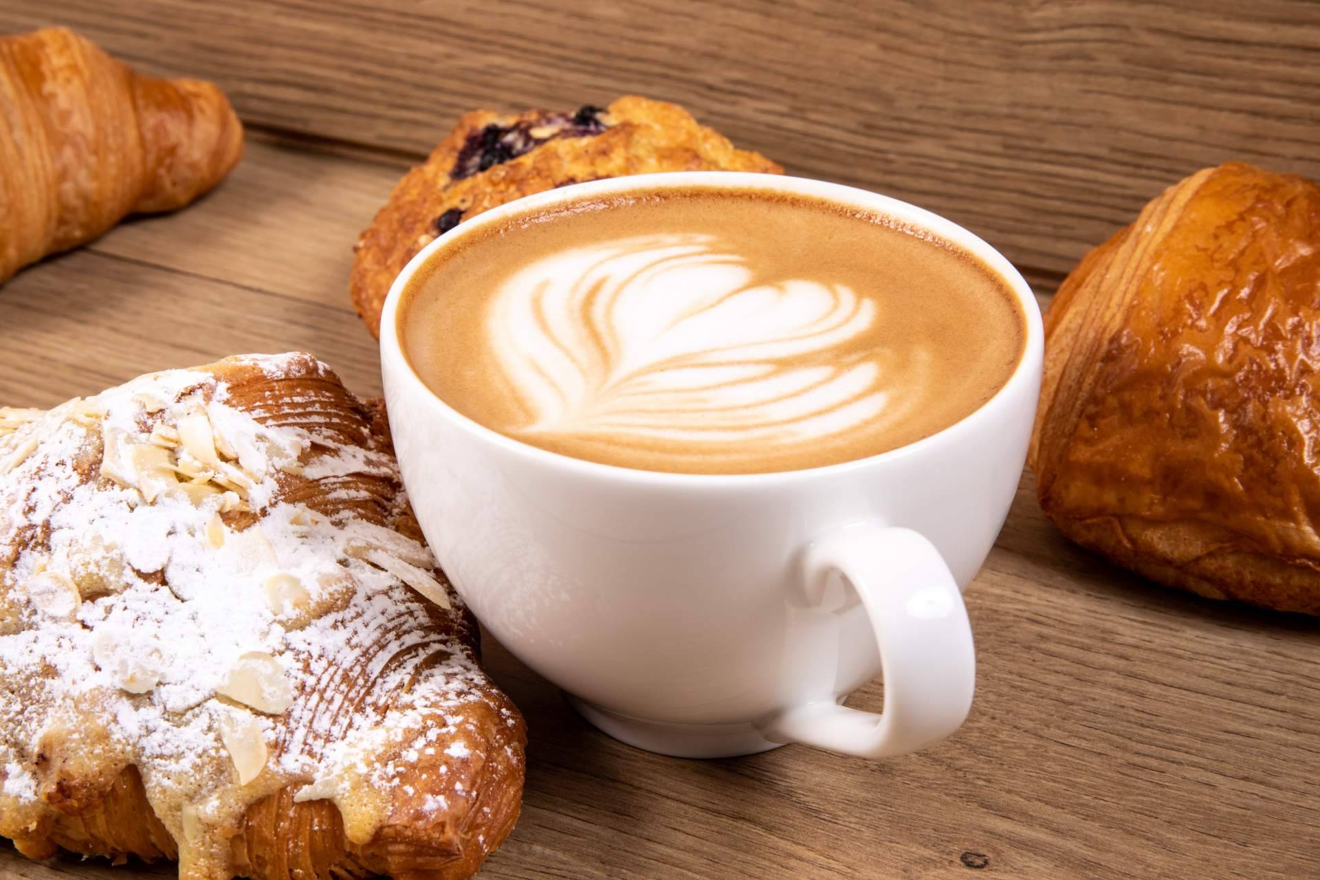 Cestas de café natural para regalar, de la mano de Cafés Foronda