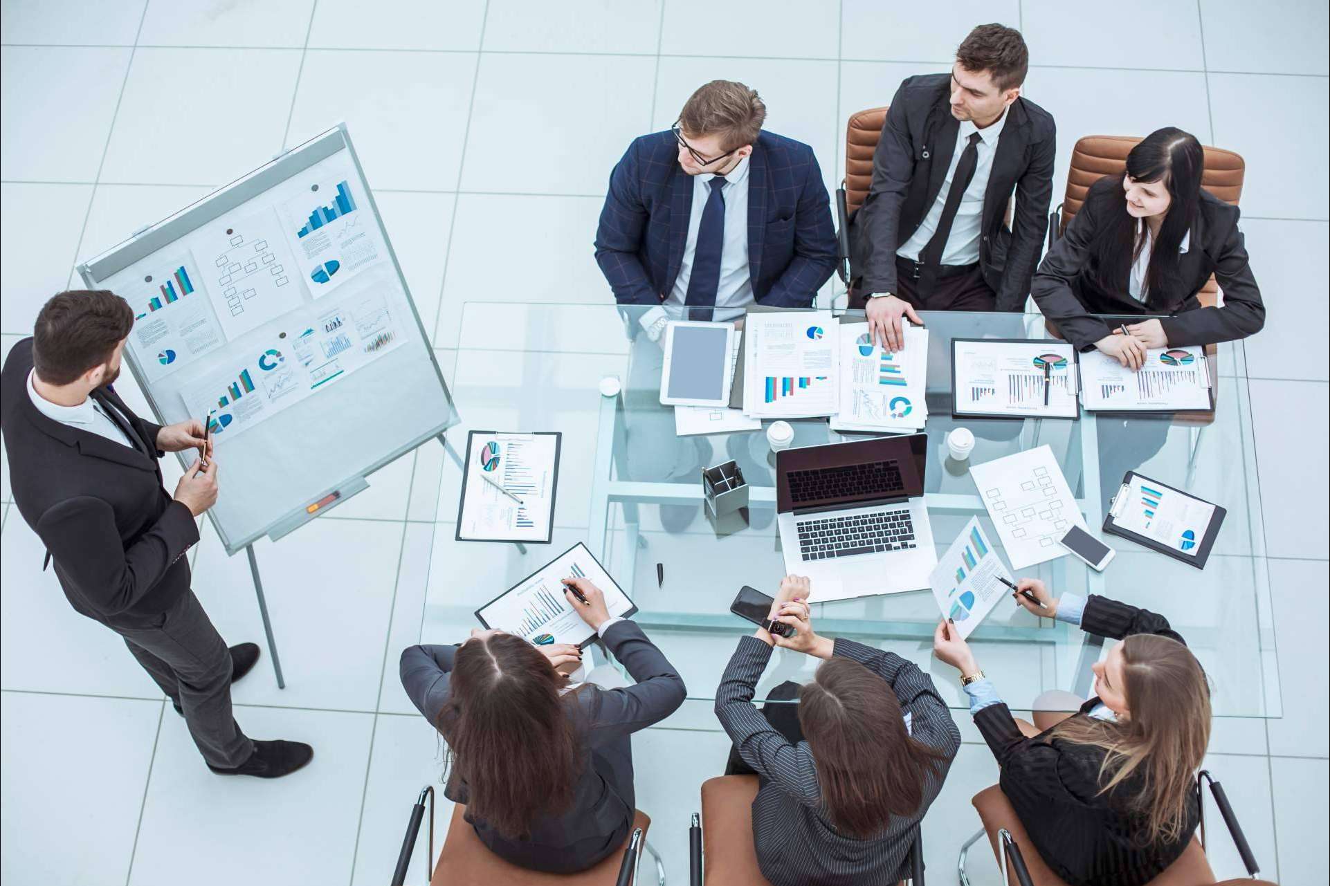 ILIA Consulting explica las diferencias entre una sociedad limitada, una filial y una sucursal