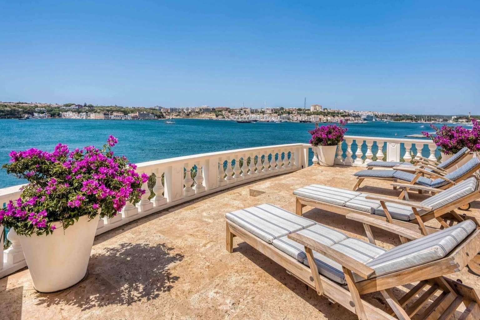¿Por qué invertir en bienes inmuebles en Menorca?, por los expertos de Home Menorca