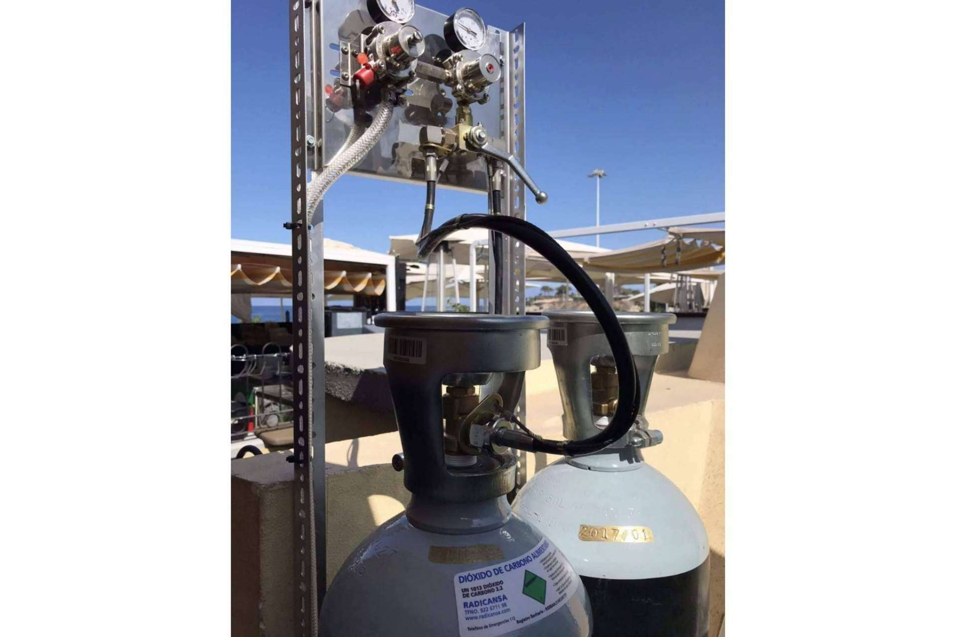 Sector de la hostelería, botellas de CO₂ para la presurización de barriles