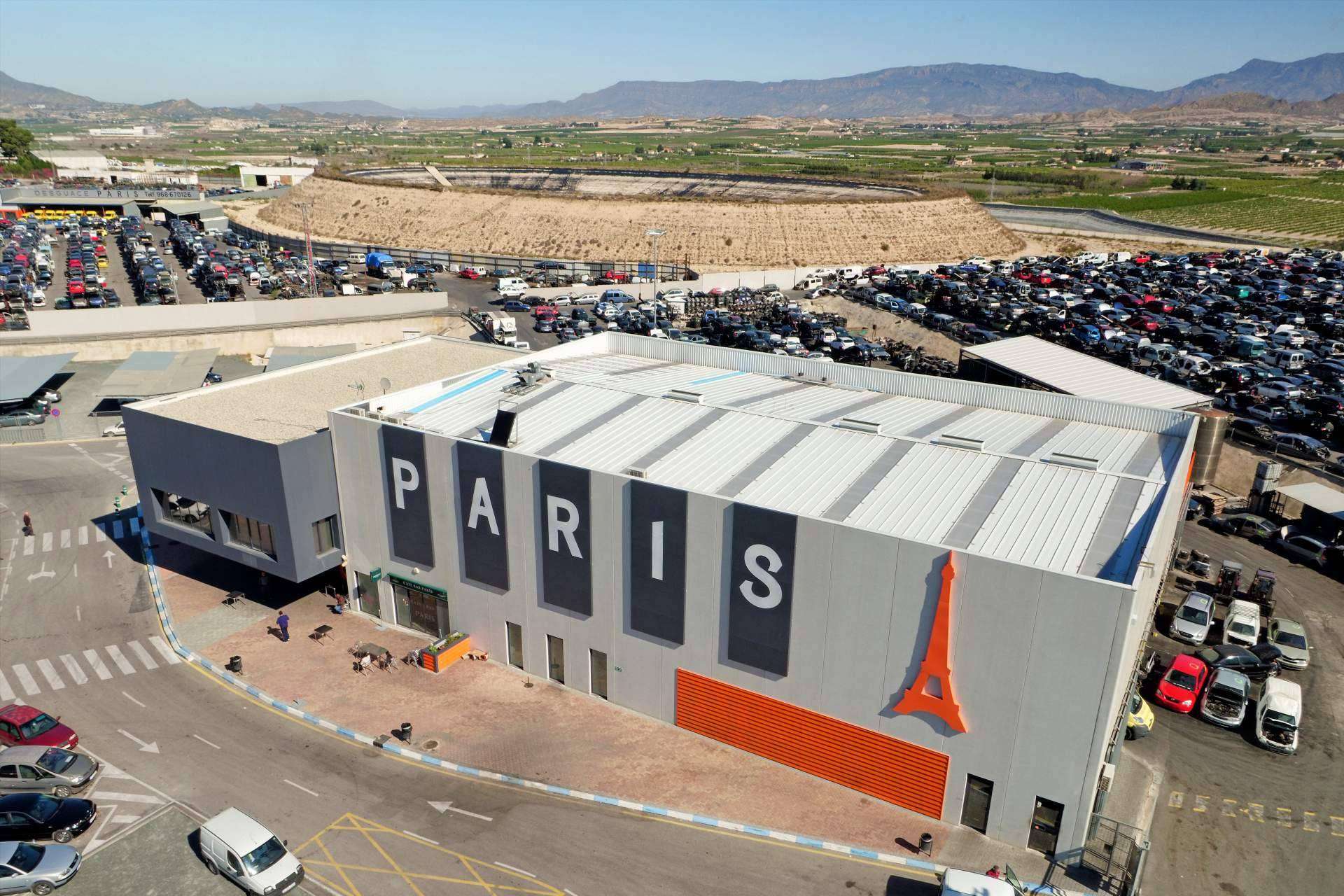 La venta de recambios de segunda mano para coches, por la empresa Desguace París