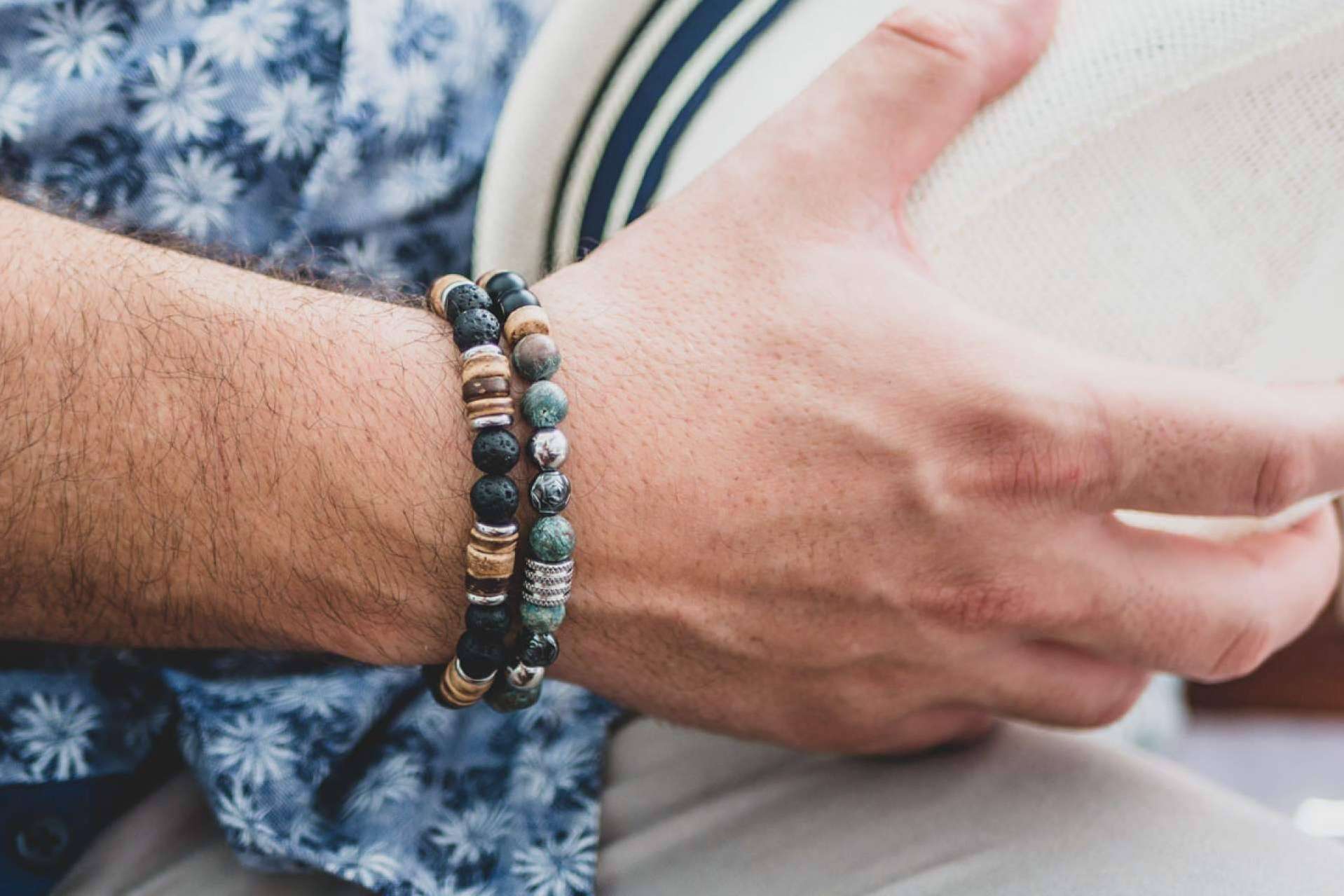 Pulseras para hombre de MALOMALOTE para outfits con mucho estilo
