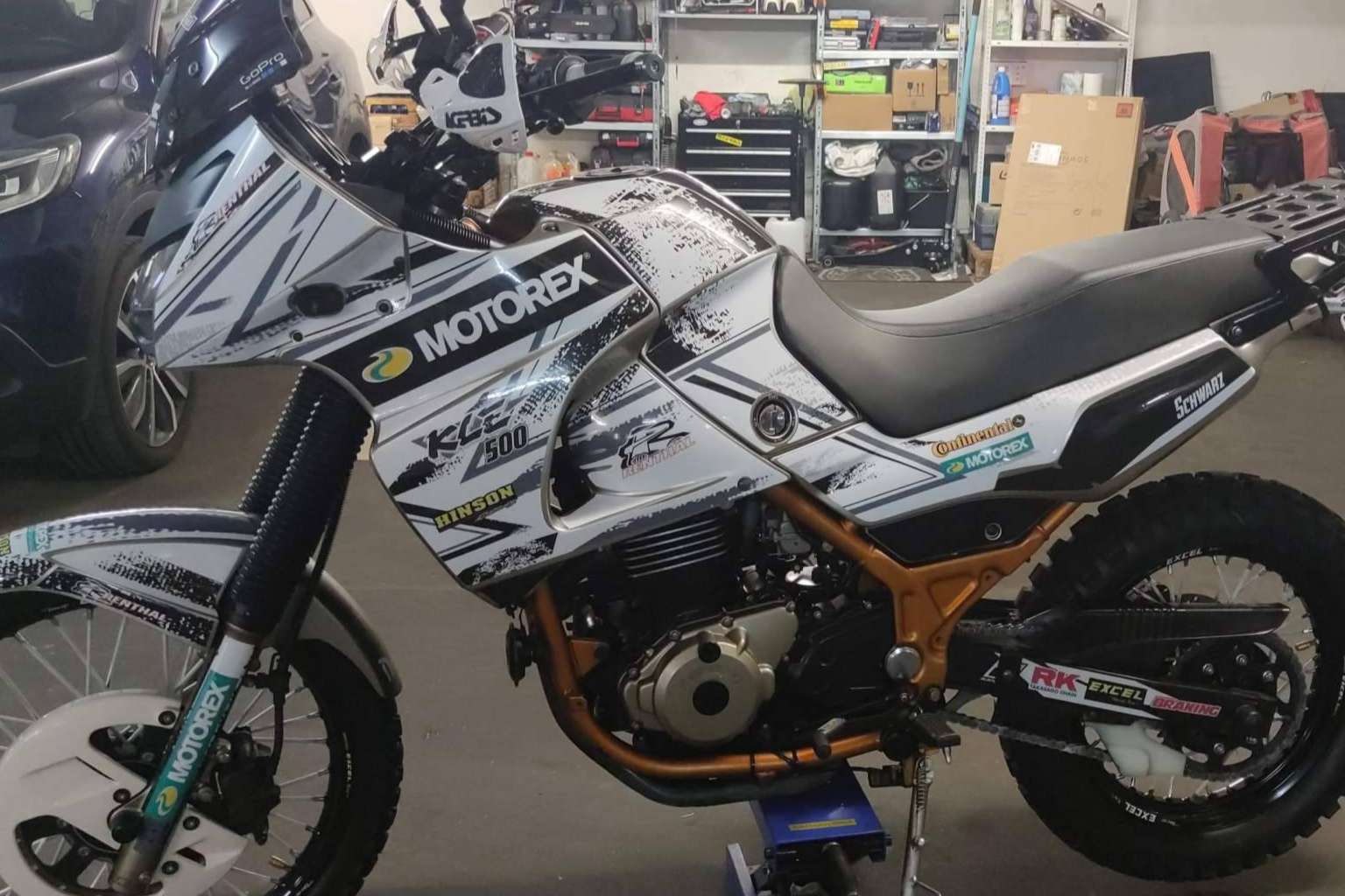 ADHESIVOSEMBARRADOS, plásticos y adhesivos para motos offroad