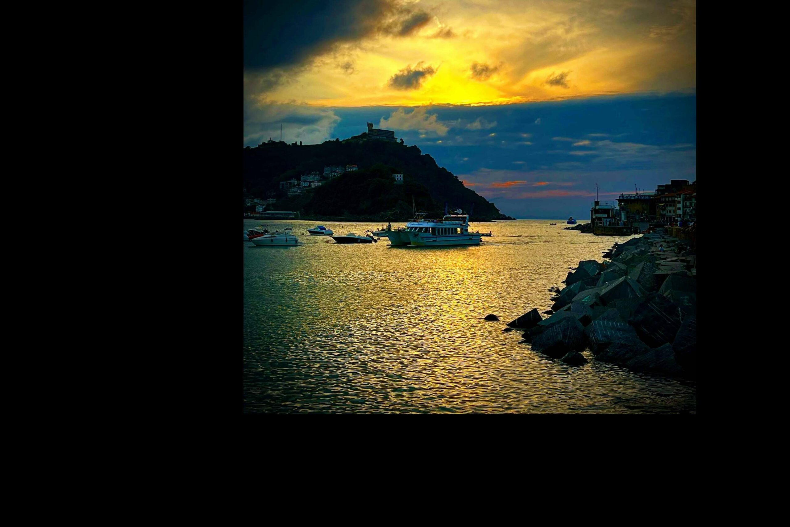 Diferentes generaciones a bordo con Ciudad San Sebastián