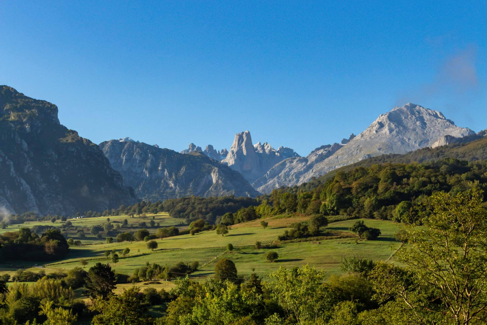 Razones por las que comprar una casa en Asturias, por Iberia North