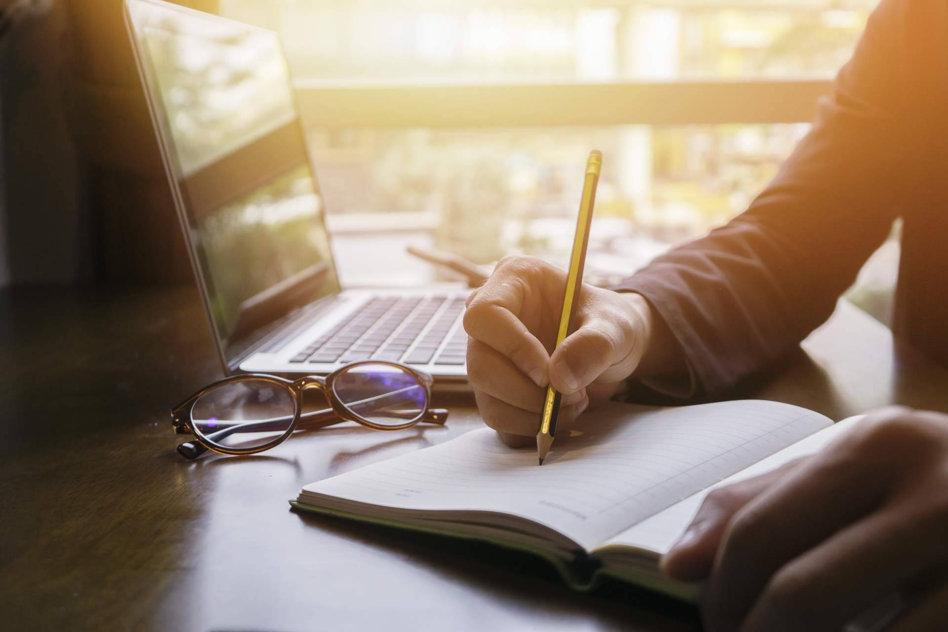 Los cursos de Link Formación permiten obtener el arraigo por formación