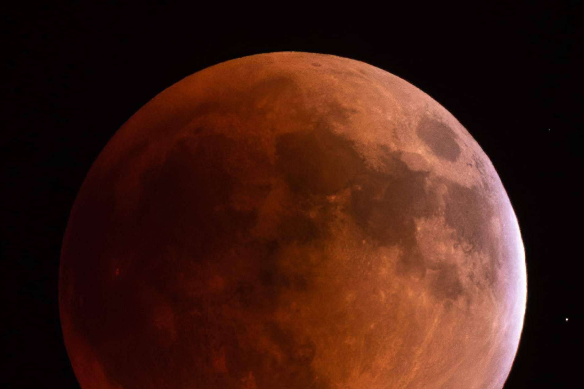 Cómo sacar las mejores astrofotografías, por el fotógrafo Carlos Castro
