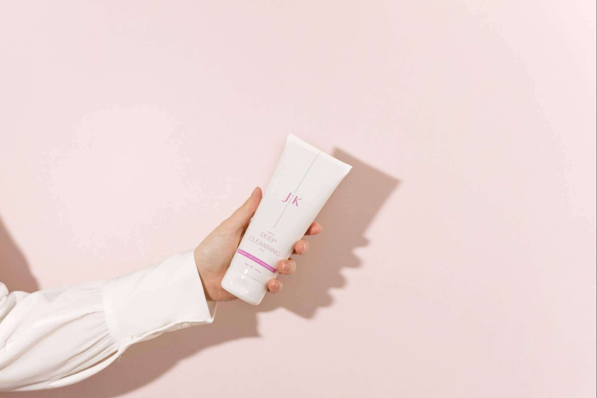 Doble limpieza facial, por qué, cuándo y con qué productos realizarla
