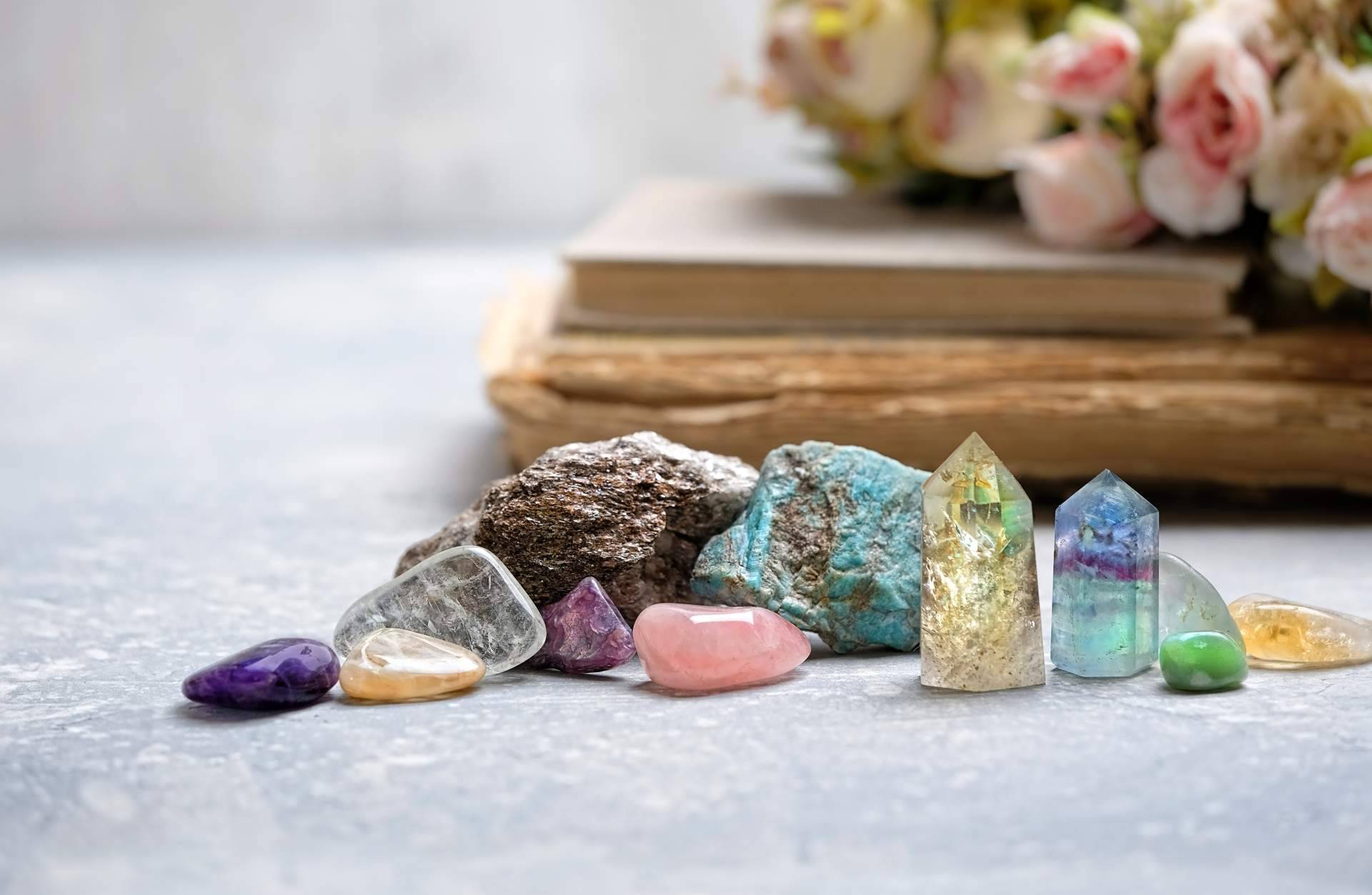 Adquirir piedras protectoras para casa en Tierra de Gemas